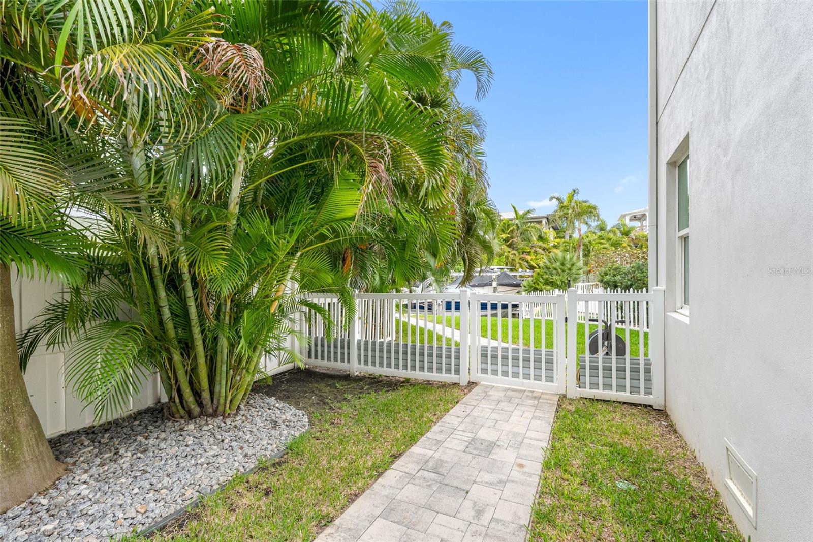 124 FOREST HILLS DR, REDINGTON SHORES, FL — photo 63