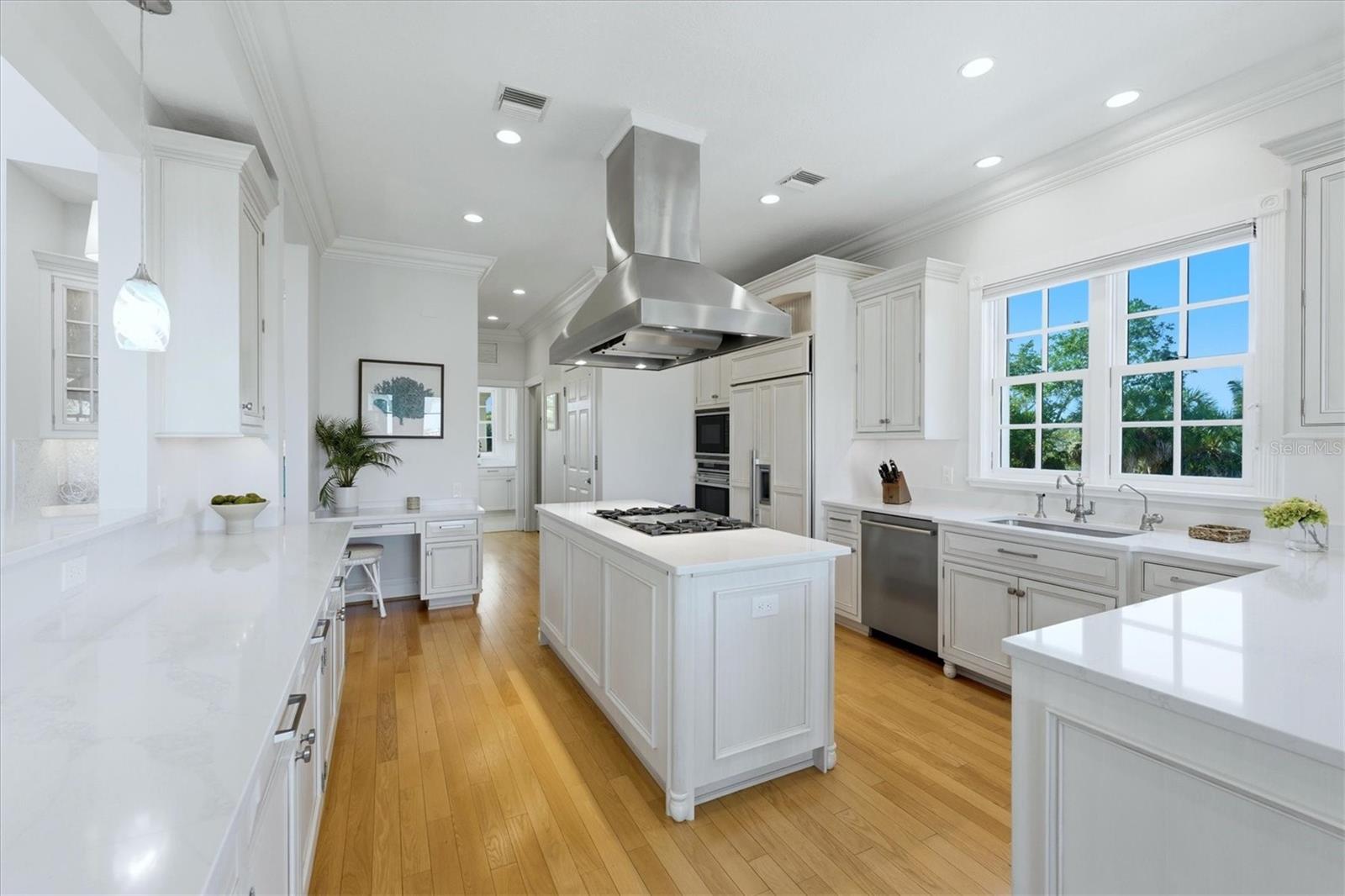 10460 SUNNY DREAMS TER, PLACIDA, FL — photo 13