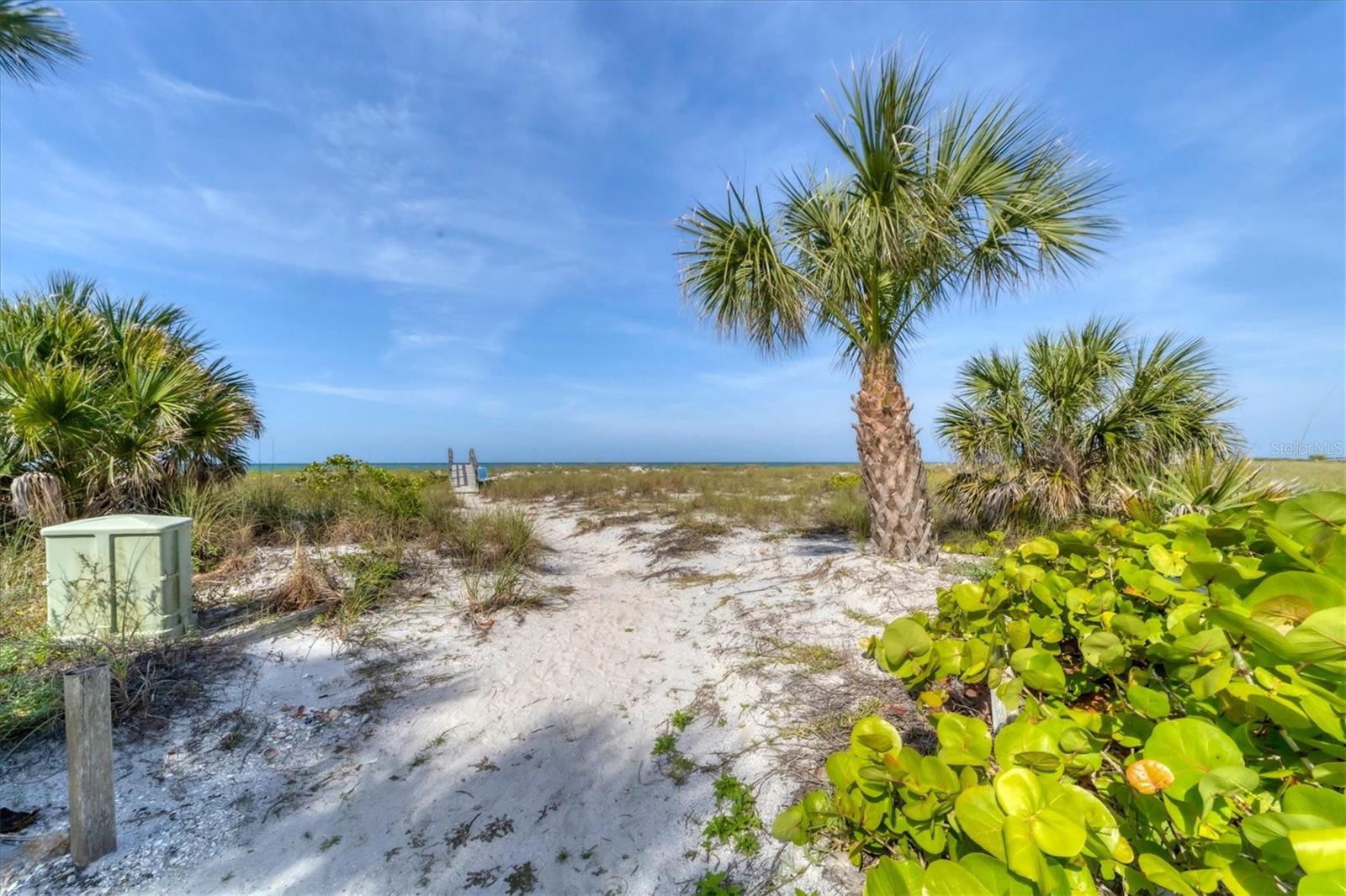 10460 SUNNY DREAMS TER, PLACIDA, FL — photo 51