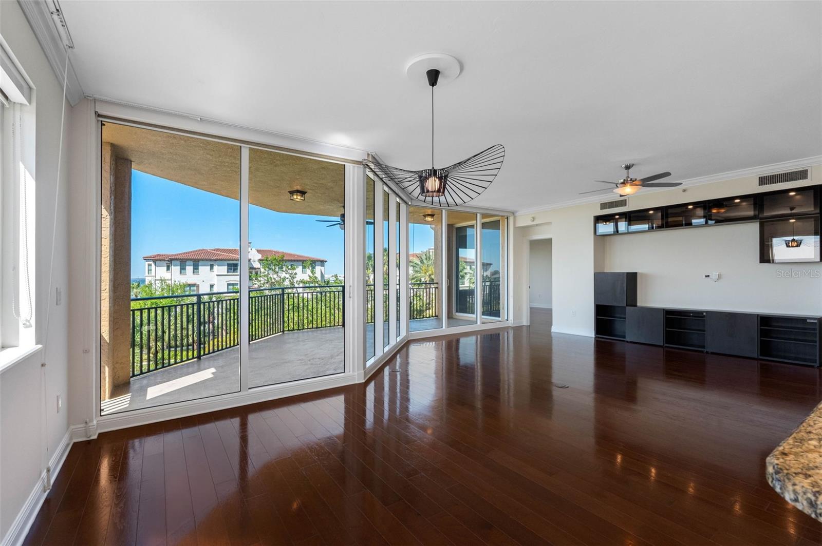 5823 BOWEN DANIEL DR #401, TAMPA, FL — photo 9