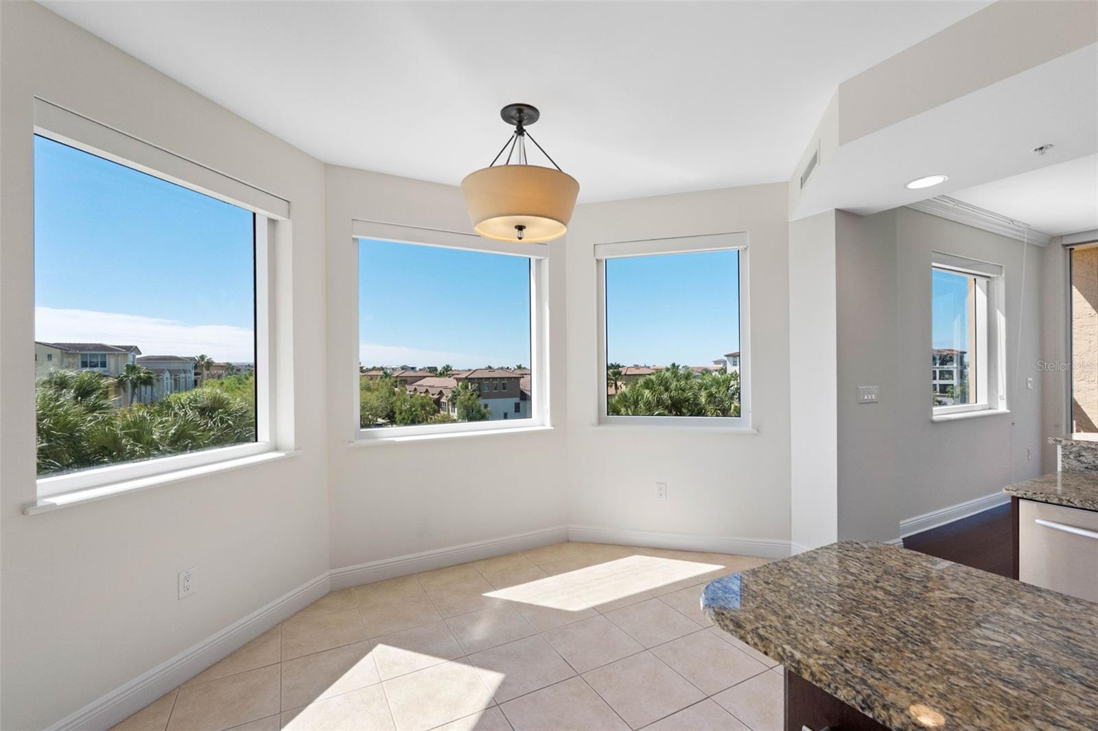 5823 BOWEN DANIEL DR #401, TAMPA, FL — photo 22