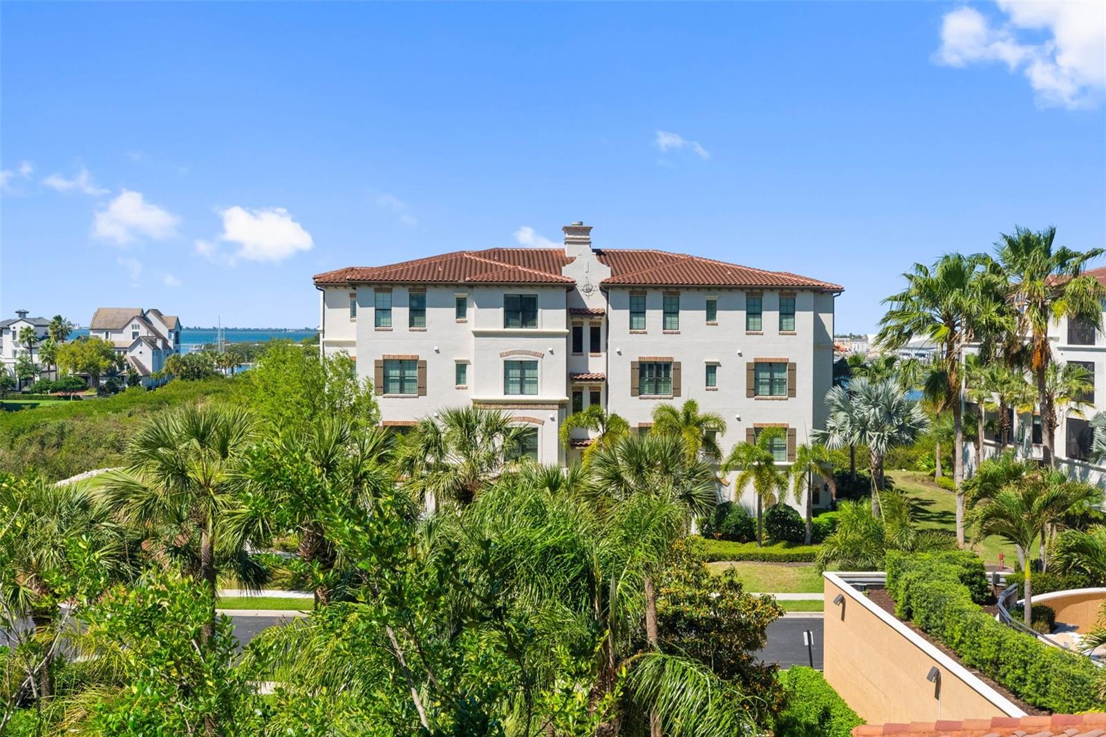 5823 BOWEN DANIEL DR #401, TAMPA, FL — photo 32