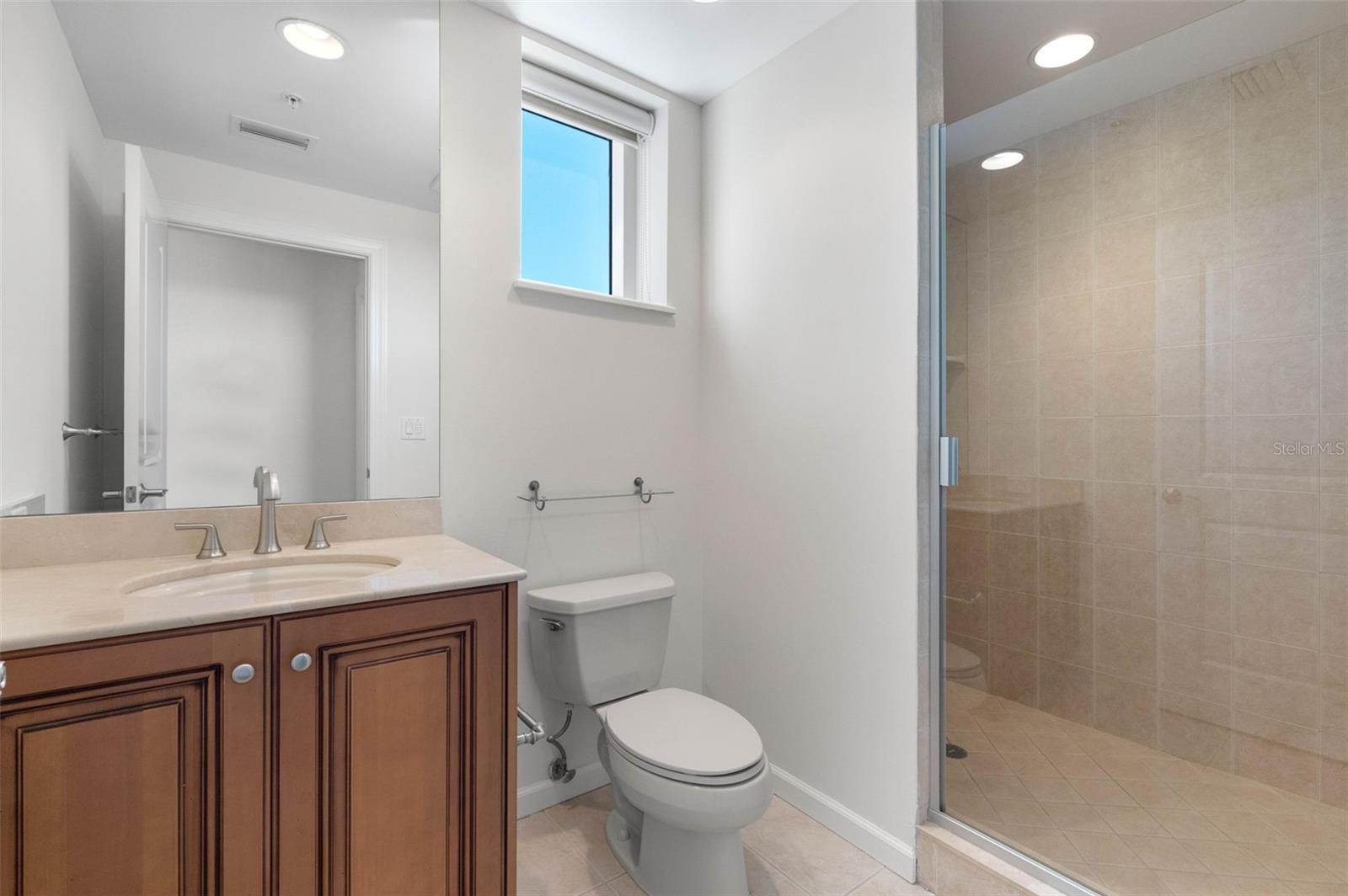 5823 BOWEN DANIEL DR #401, TAMPA, FL — photo 43