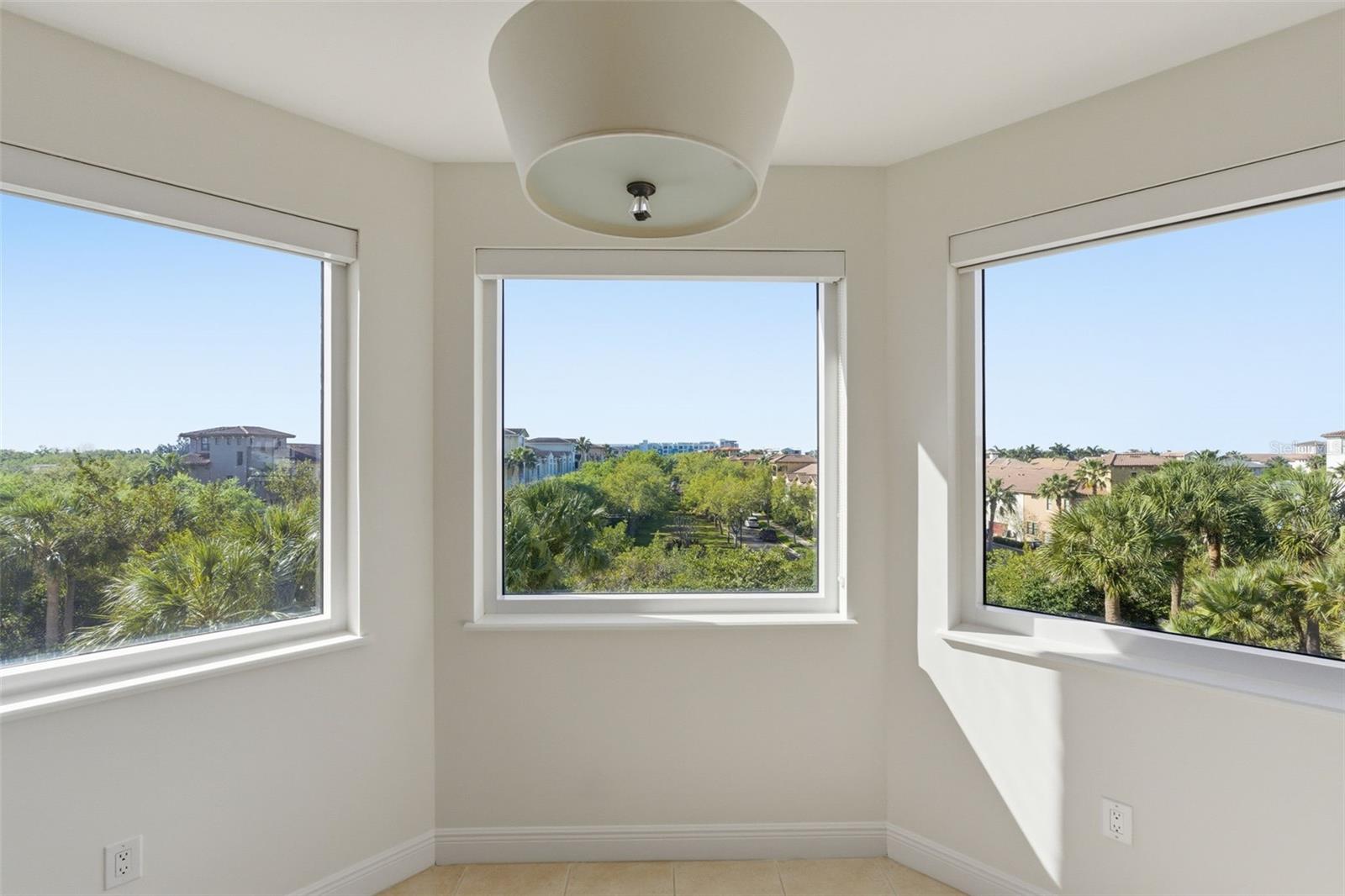 5823 BOWEN DANIEL DR #401, TAMPA, FL — photo 23