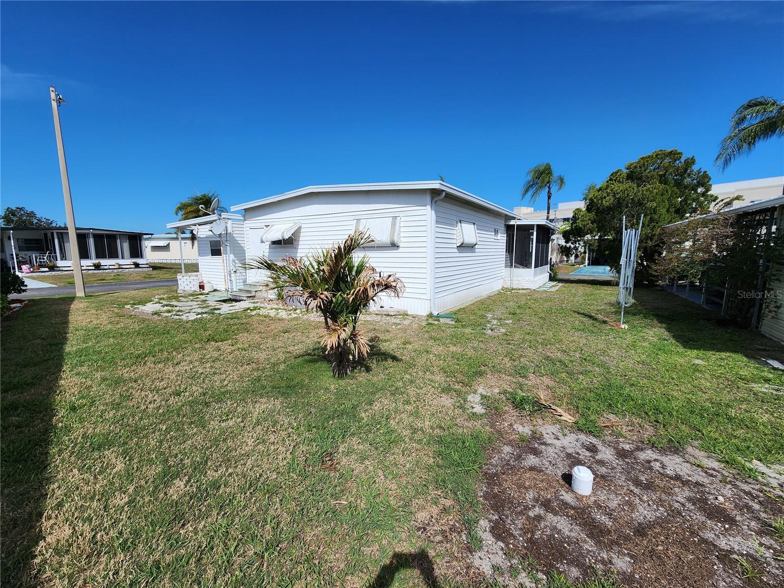 305 BATAN CT, BRADENTON, FL — photo 23