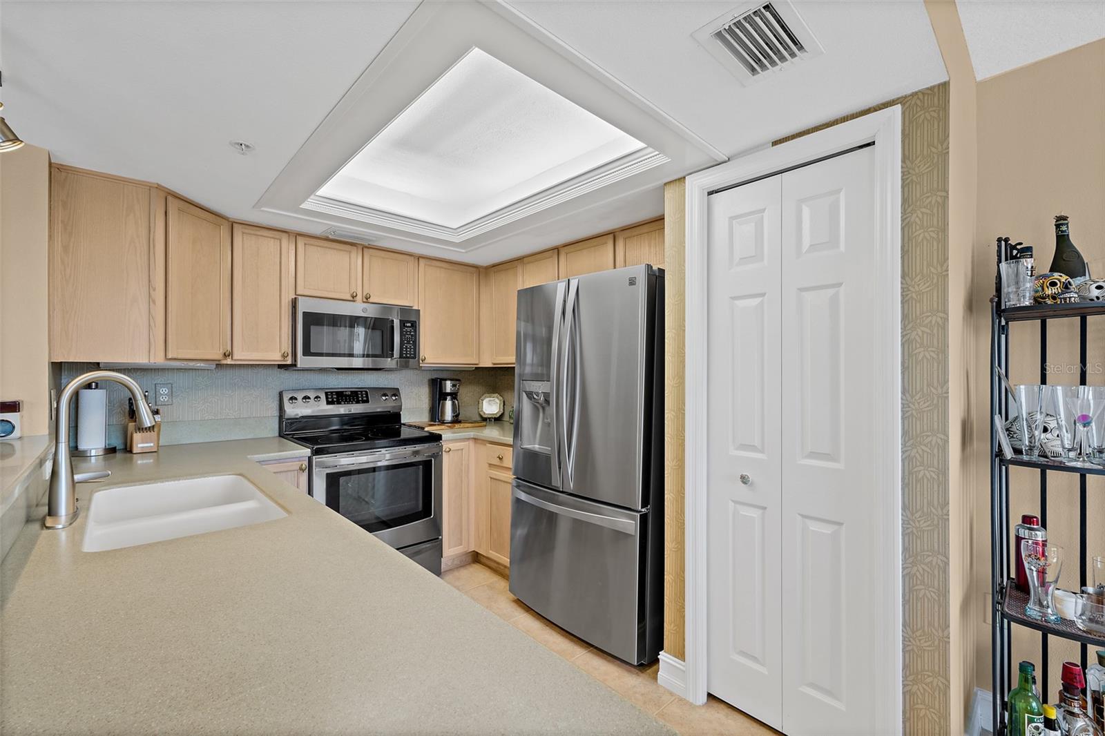 8472 RIDGEWOOD AVE #201, CAPE CANAVERAL, FL — photo 8