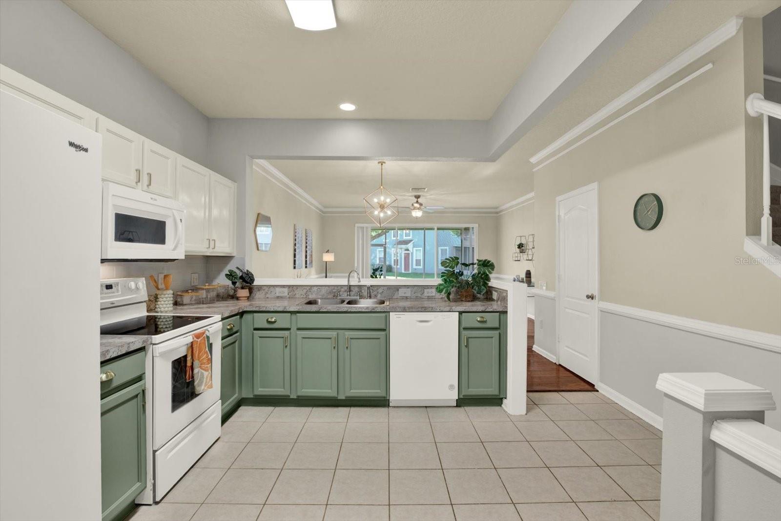 2733 CONCH HOLLOW DR, BRANDON, FL — photo 2