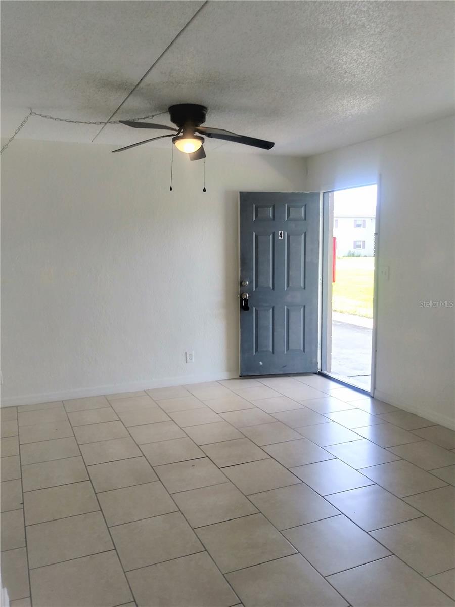302 S SPRING GARDEN AVE #B09, DELAND, FL — photo 8