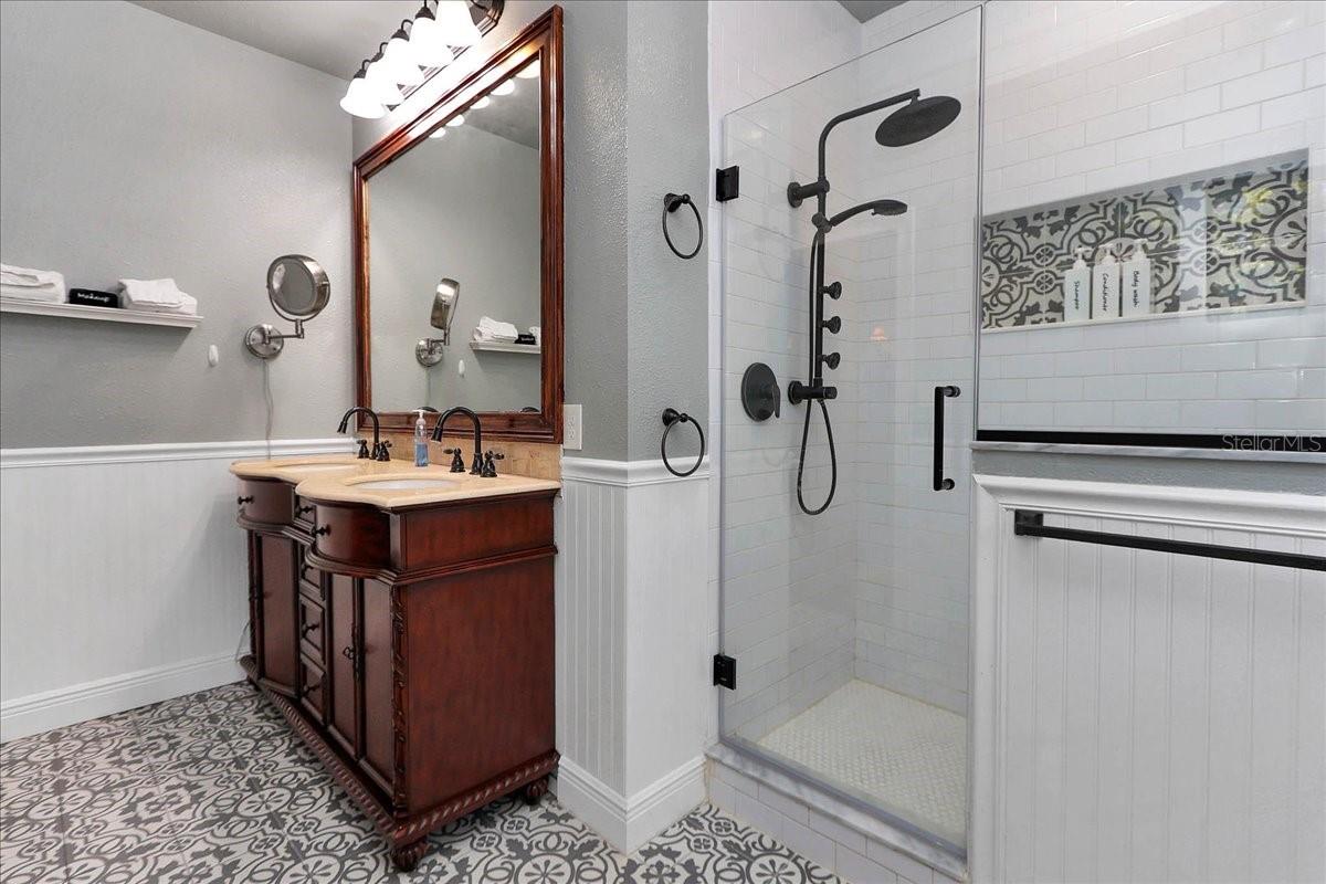 405 LAKESHORE DR, LEESBURG, FL — photo 109