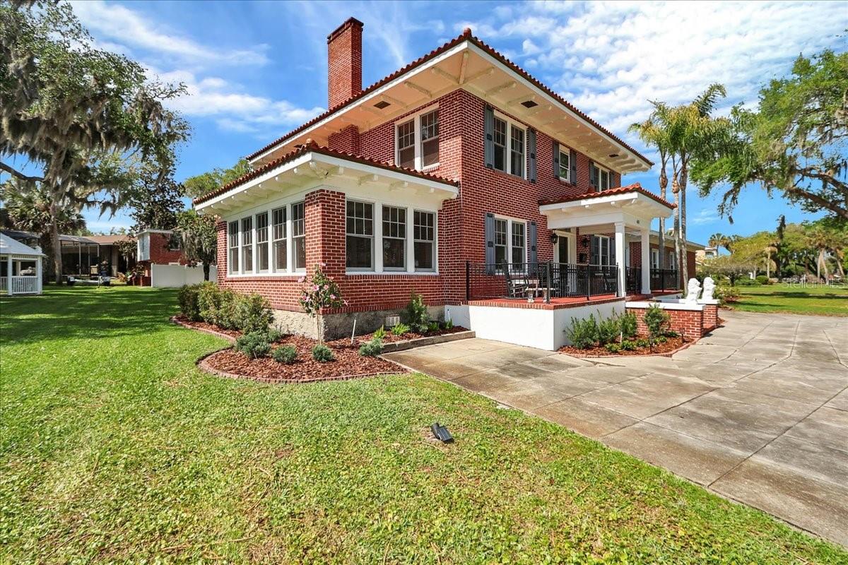 405 LAKESHORE DR, LEESBURG, FL — photo 153