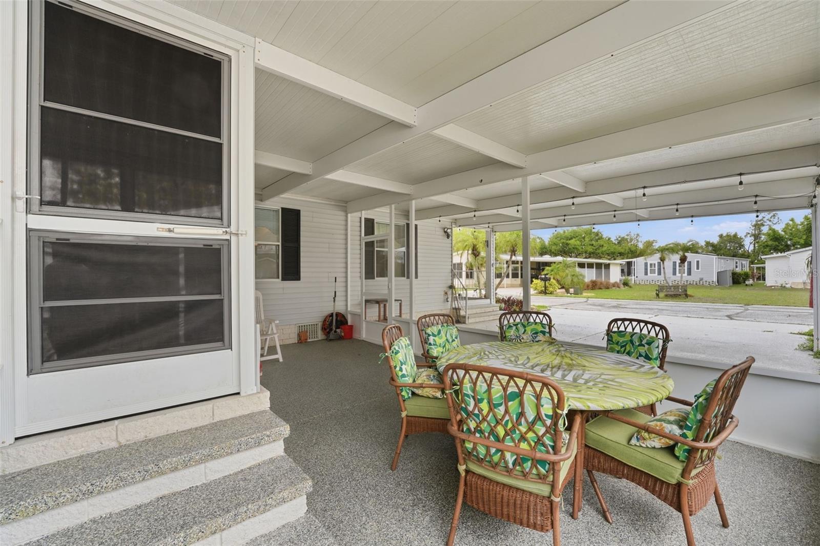 324 CYPRESS RUN CT, NORTH PORT, FL — photo 13