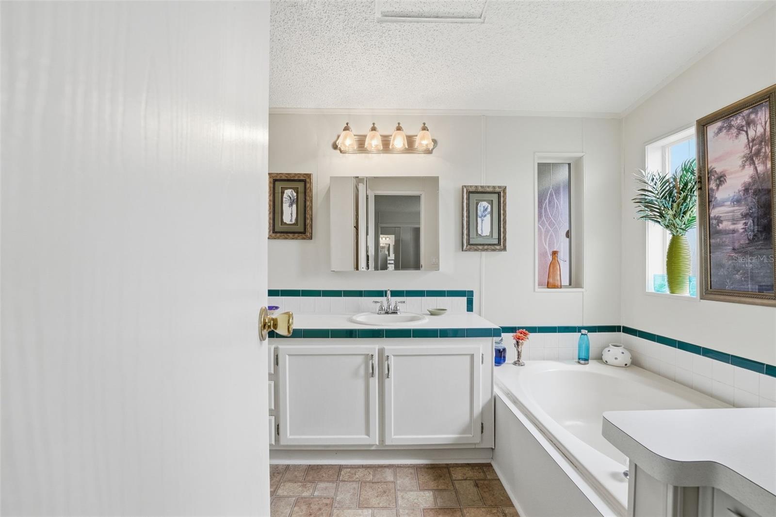 324 CYPRESS RUN CT, NORTH PORT, FL — photo 44
