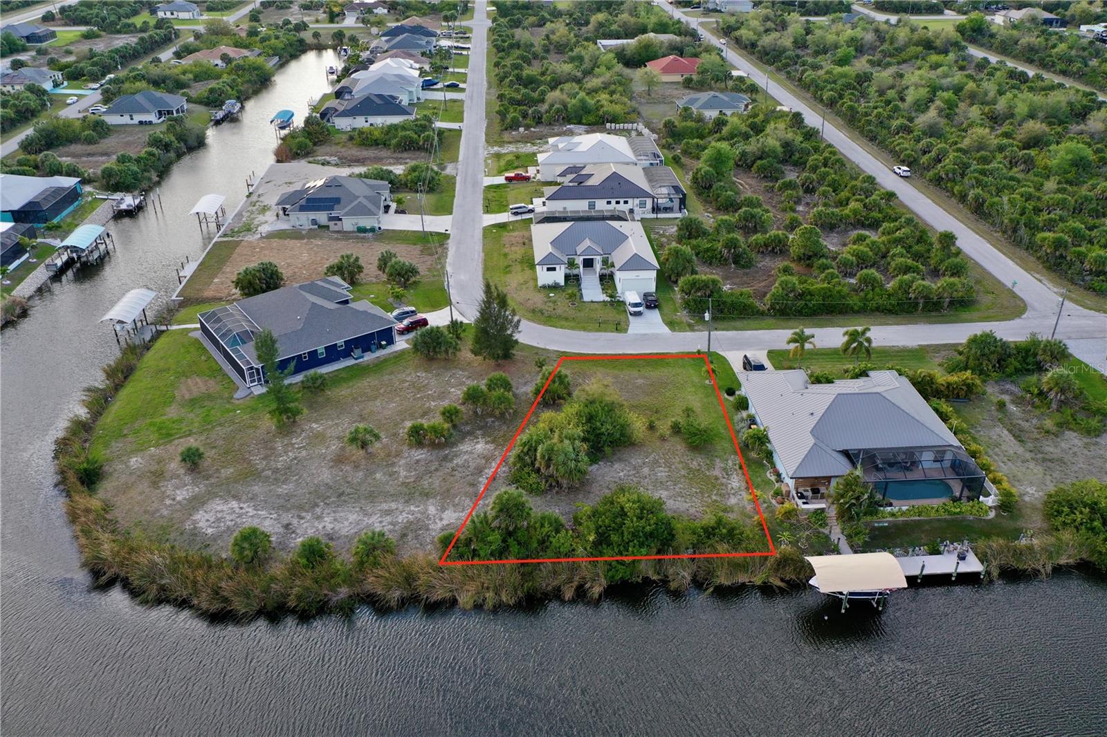 14702 LILLIAN CIR, PORT CHARLOTTE, FL