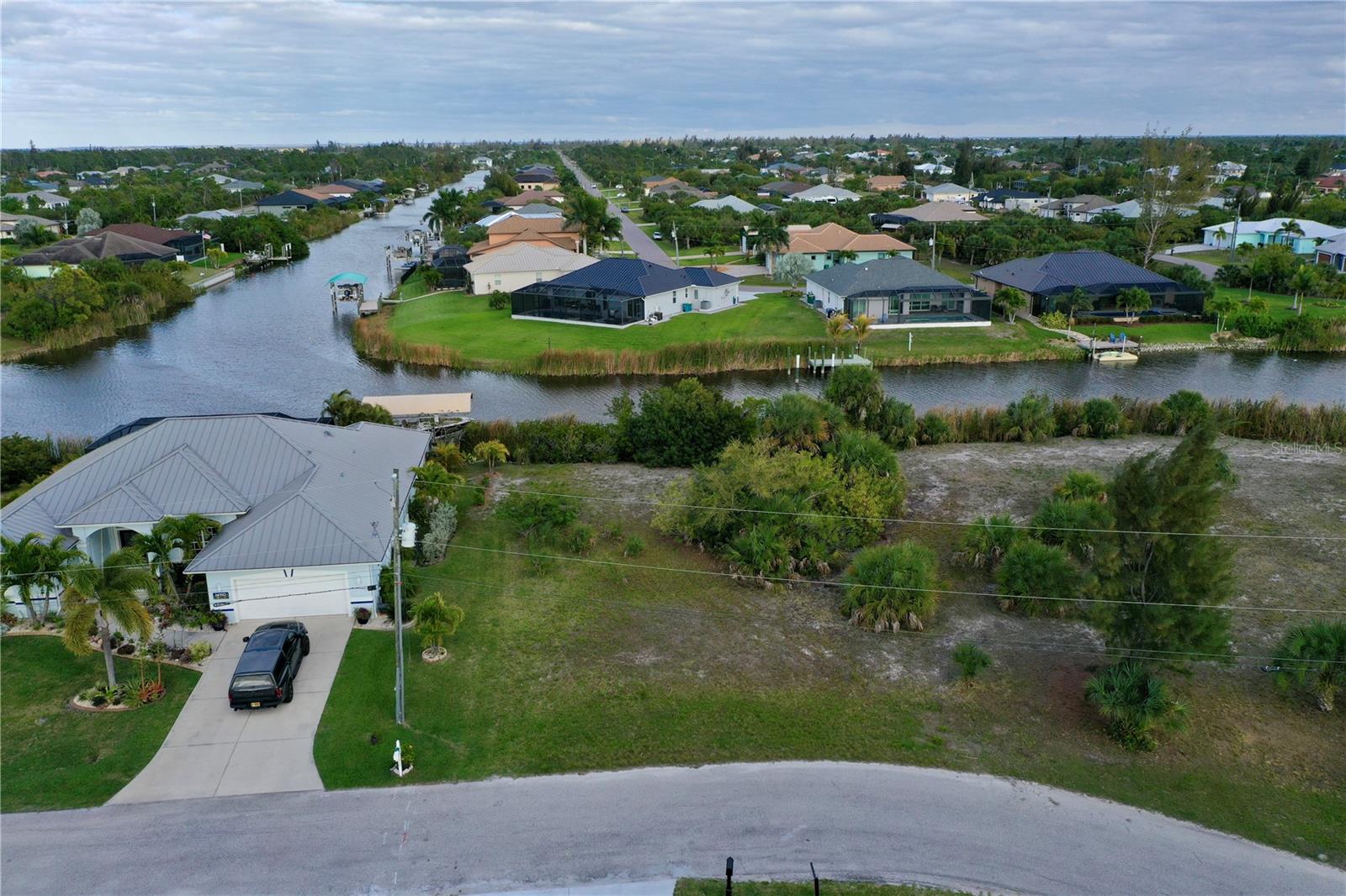 14702 LILLIAN CIR, PORT CHARLOTTE, FL — photo 2