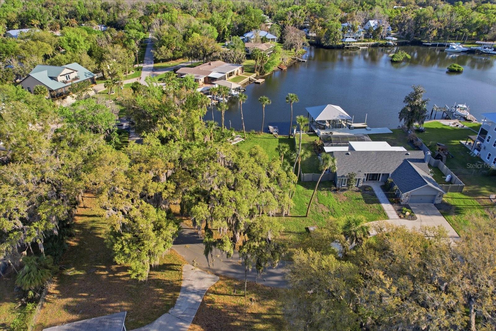 20 NW MAGNOLIA CIR, CRYSTAL RIVER, FL — photo 14