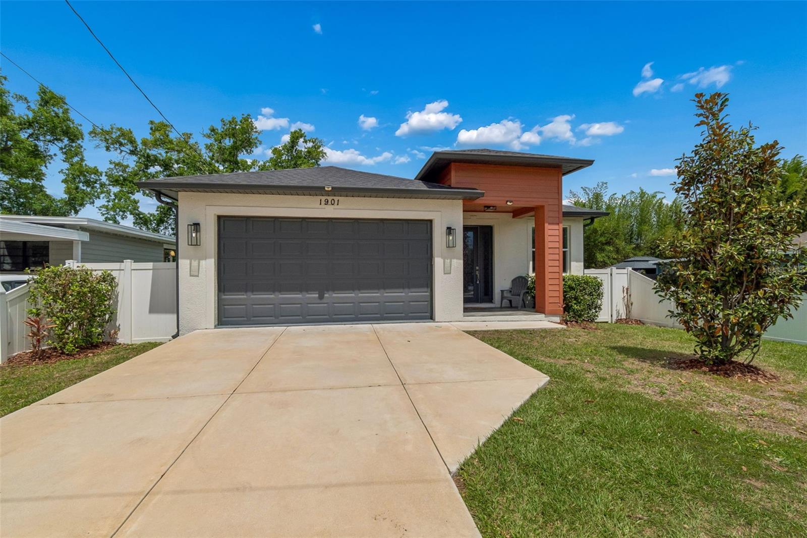 1901 W CLUSTER AVE, TAMPA, FL — photo 3