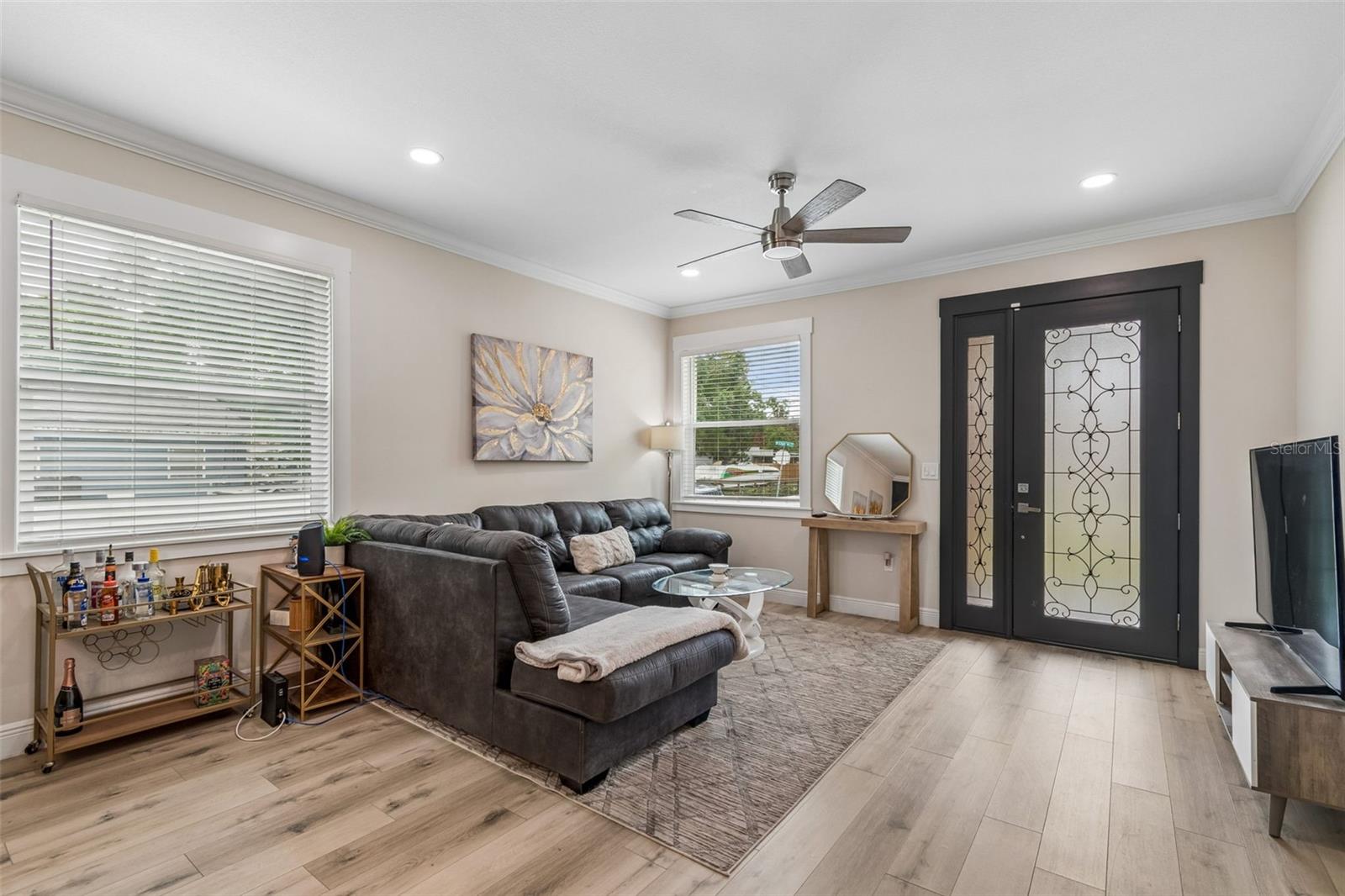 1901 W CLUSTER AVE, TAMPA, FL — photo 8