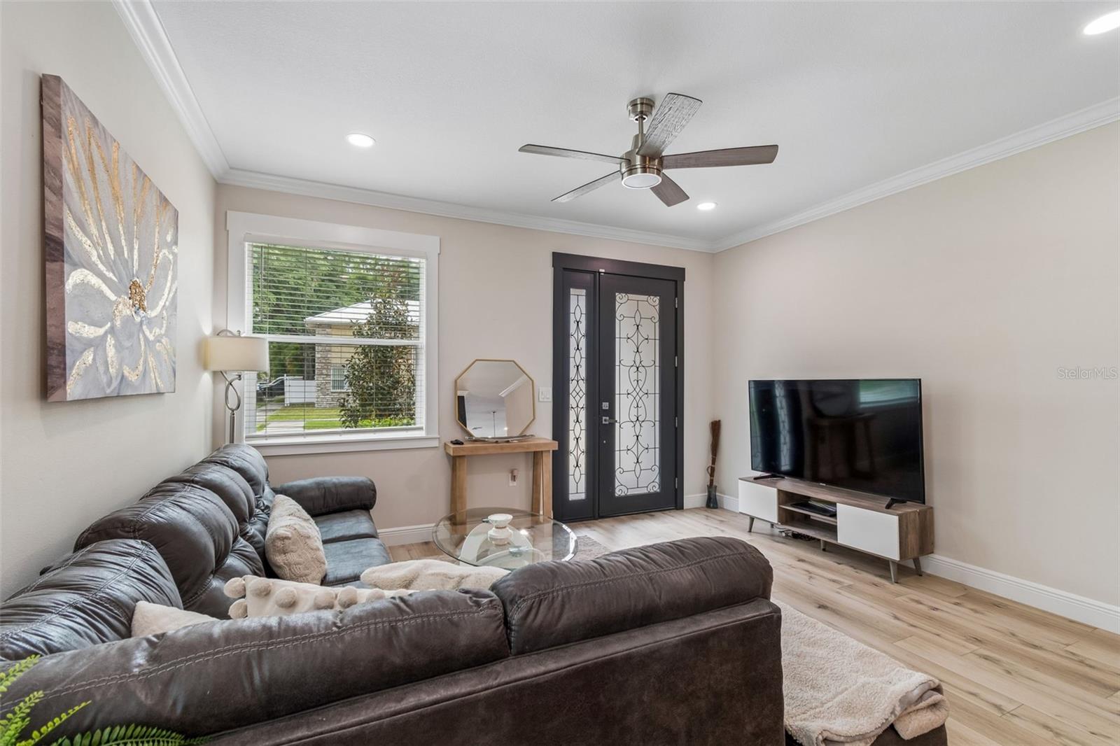 1901 W CLUSTER AVE, TAMPA, FL — photo 9