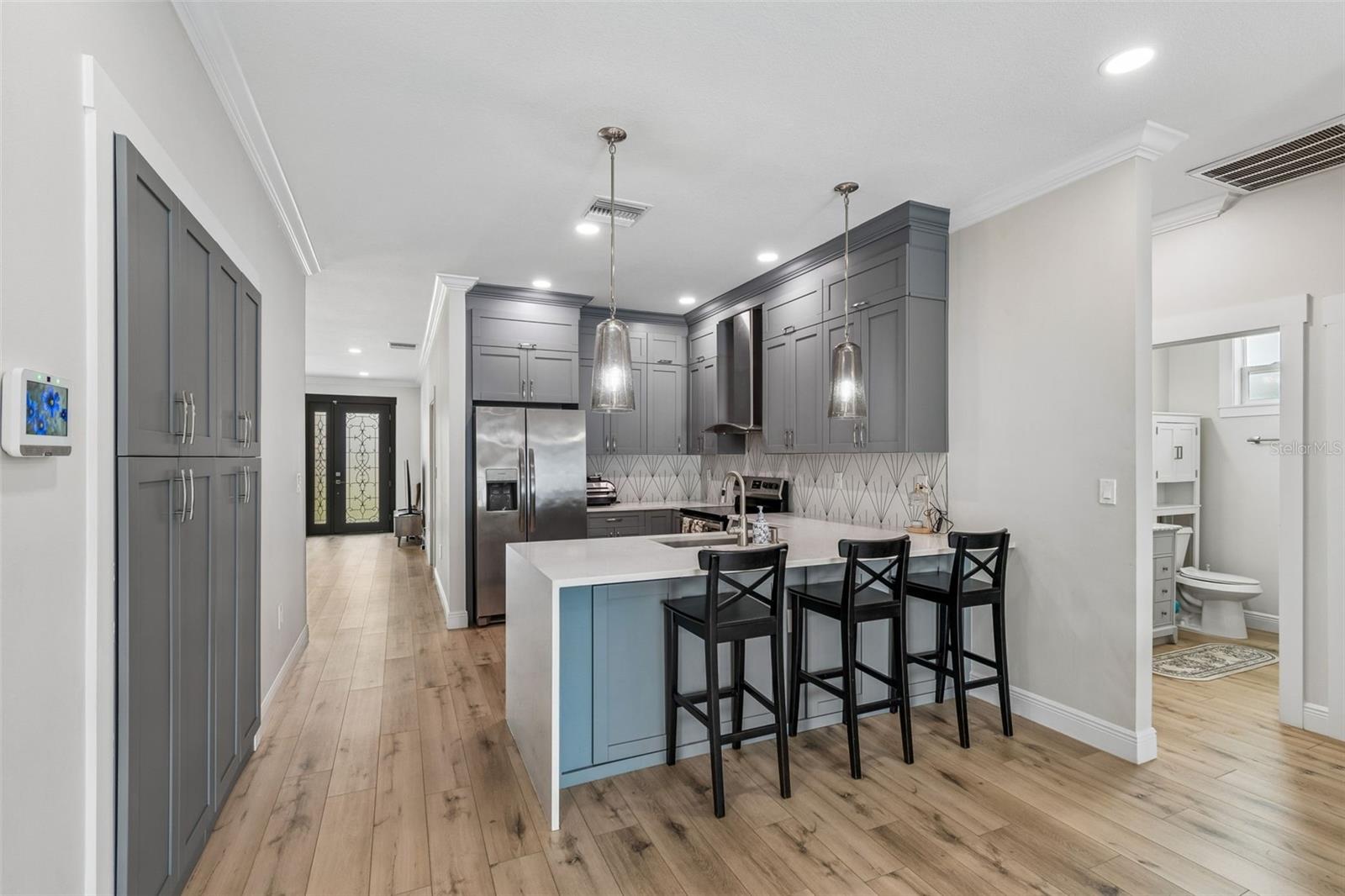 1901 W CLUSTER AVE, TAMPA, FL — photo 15