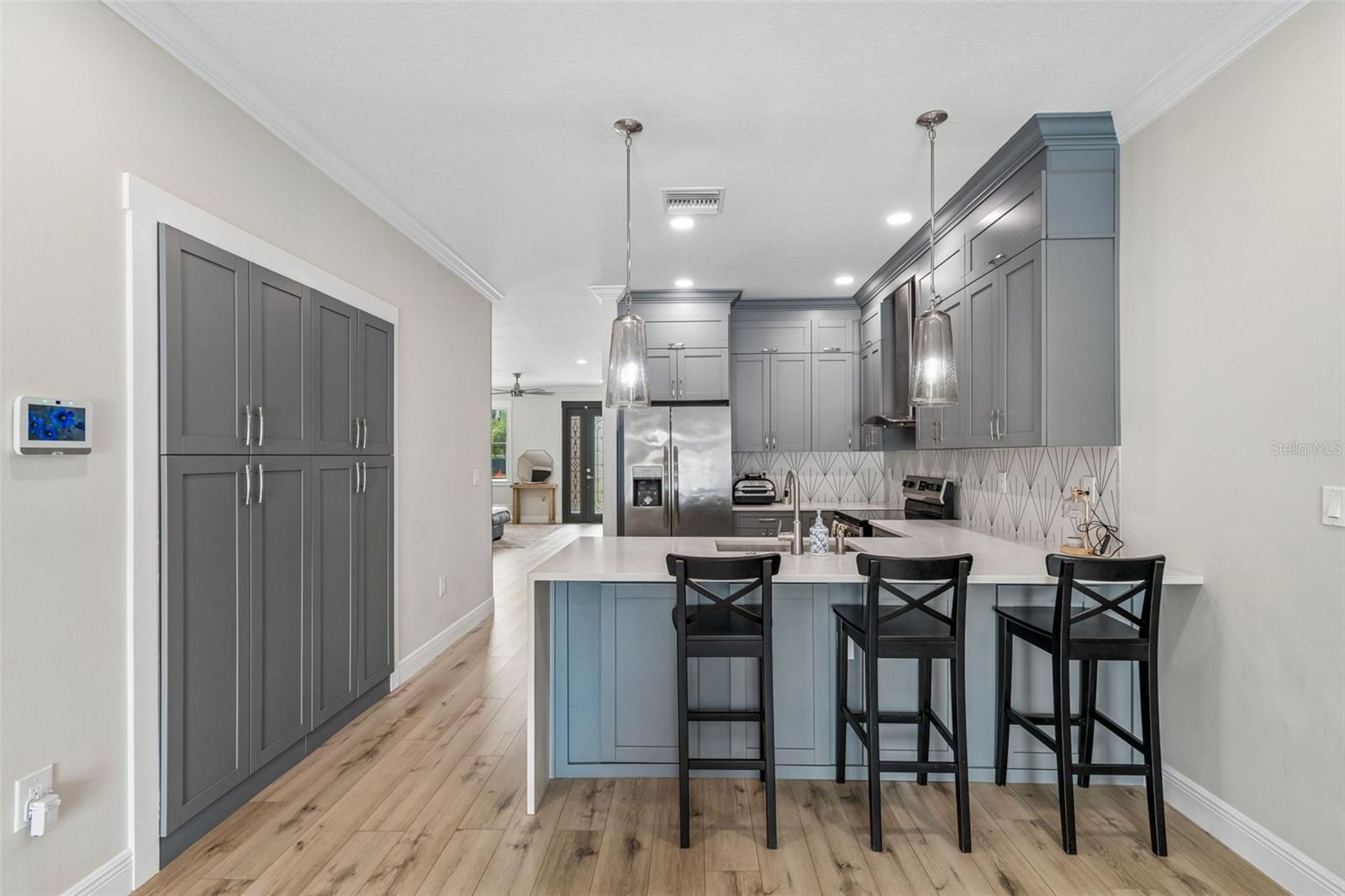 1901 W CLUSTER AVE, TAMPA, FL — photo 16