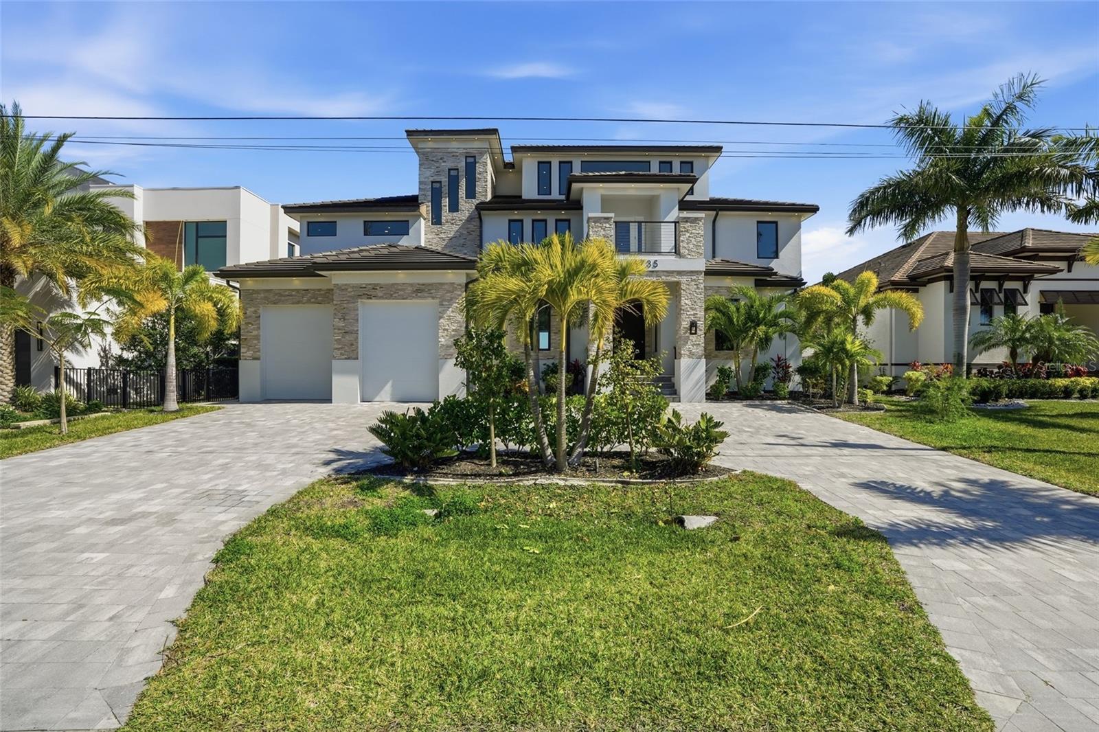 5735 RIVERSIDE DR, CAPE CORAL, FL