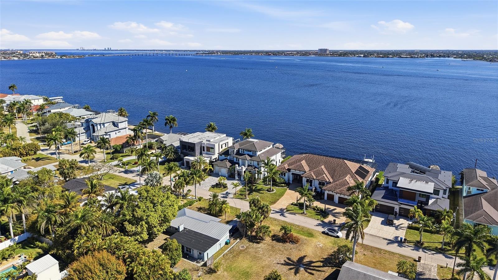 5735 RIVERSIDE DR, CAPE CORAL, FL — photo 7