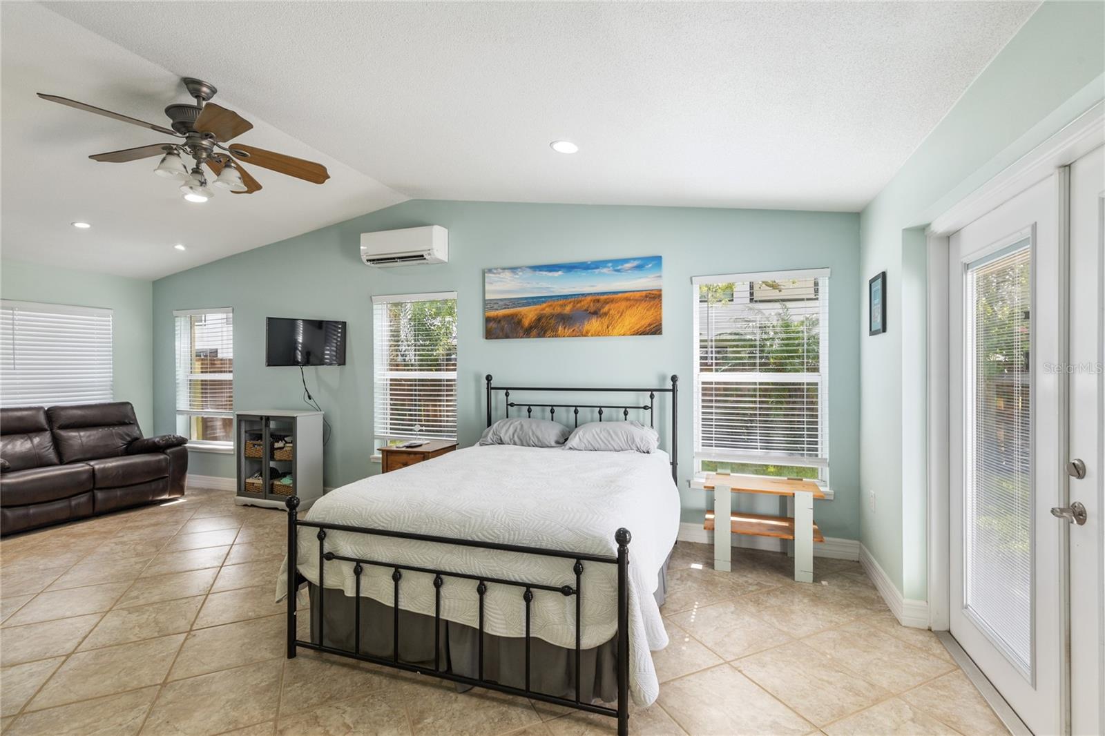 2287 CAROLYN DR, DUNEDIN, FL — photo 13