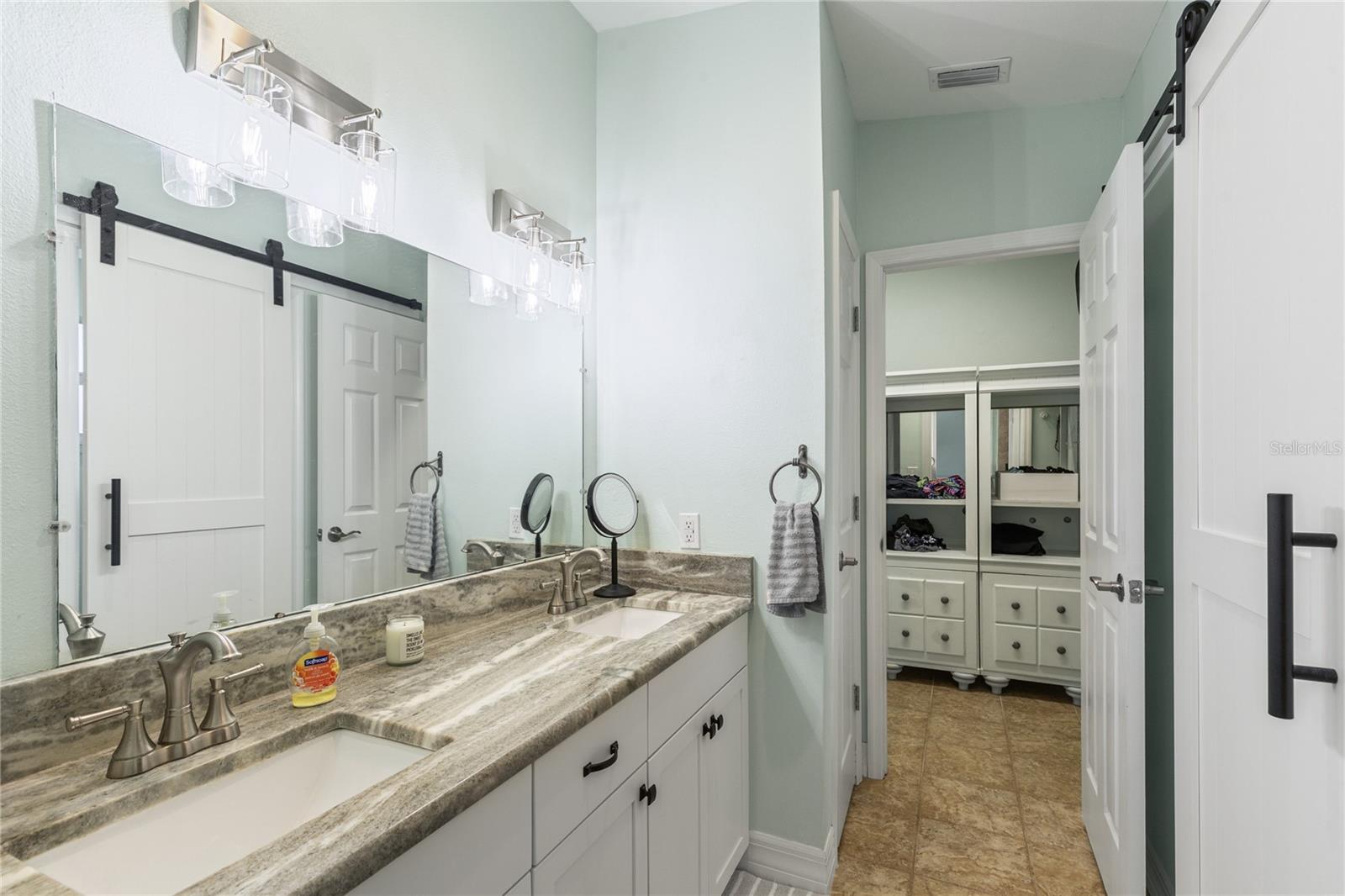 2287 CAROLYN DR, DUNEDIN, FL — photo 17