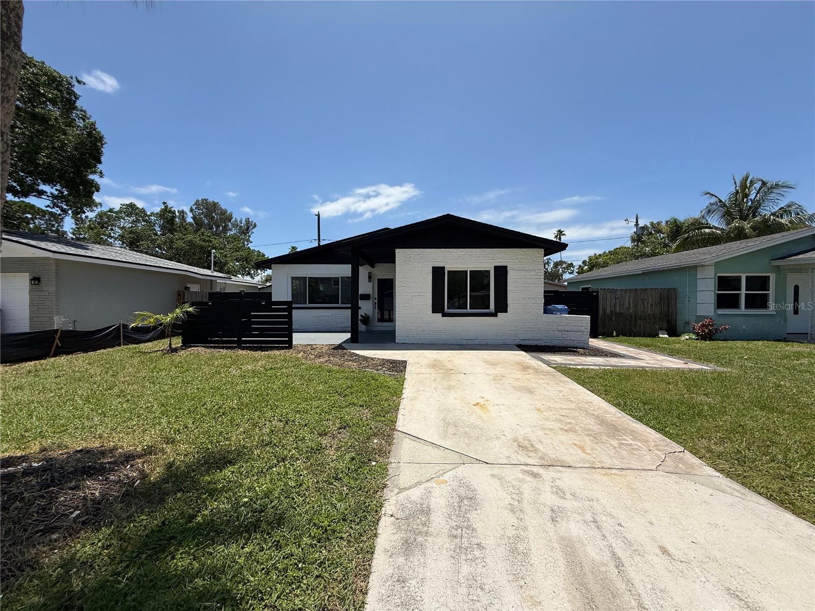 1766 MARYLAND AVE NE, ST PETERSBURG, FL — photo 2