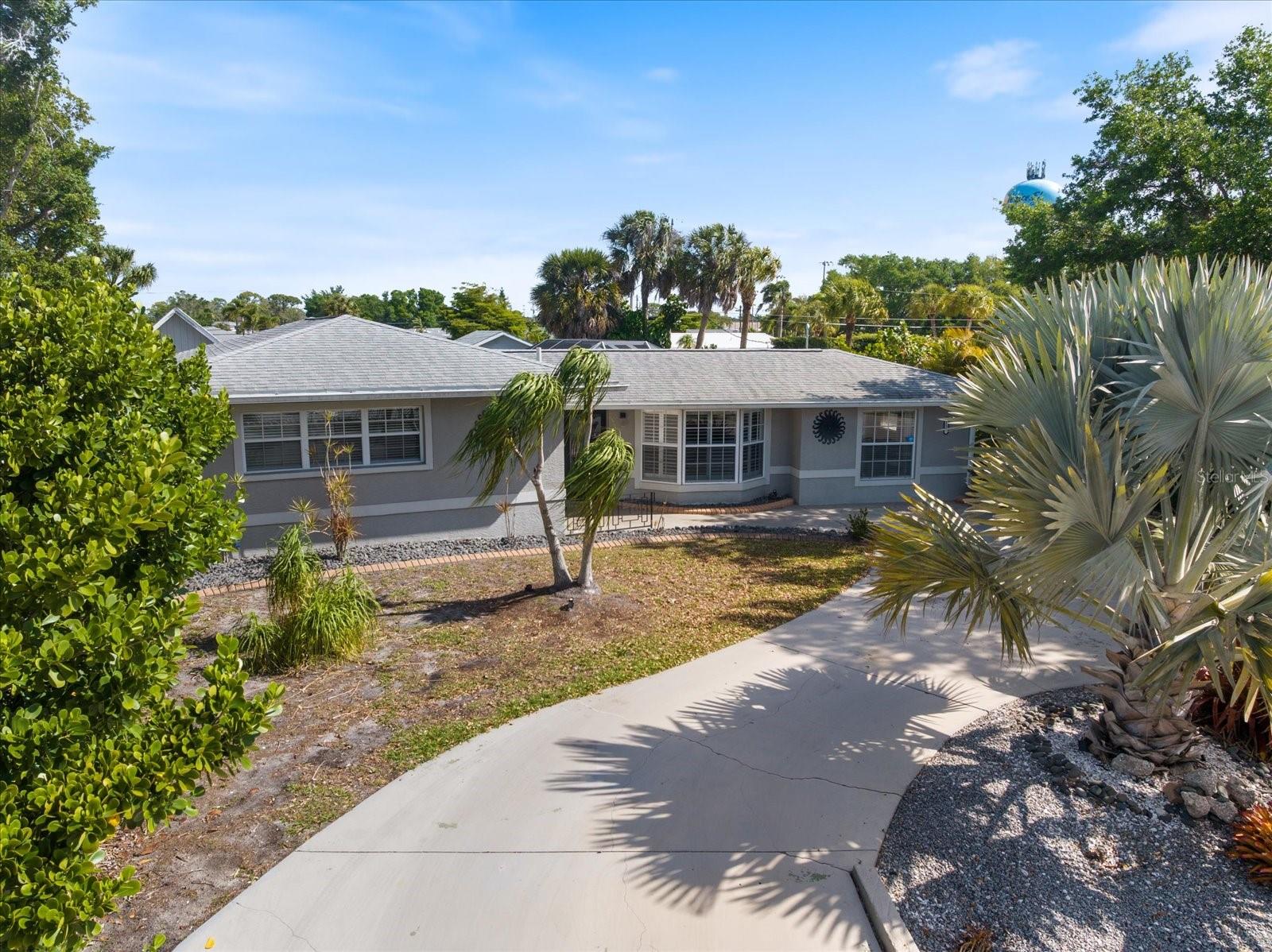 117 AURORA ST E, VENICE, FL — photo 2