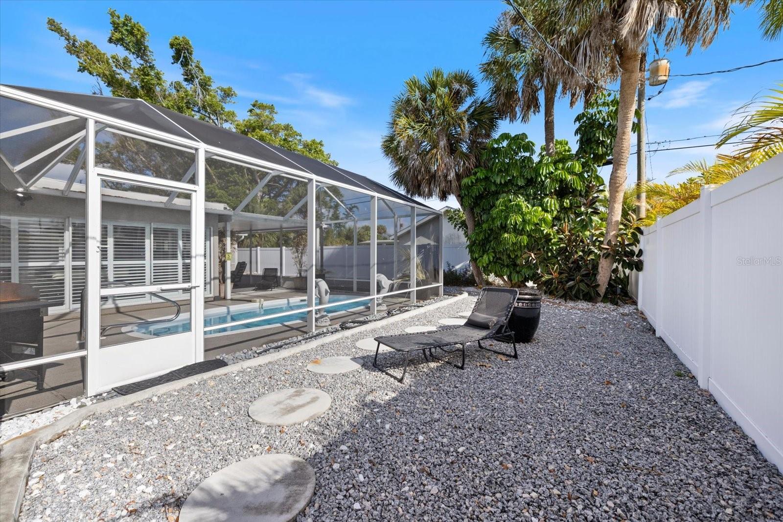 117 AURORA ST E, VENICE, FL — photo 45