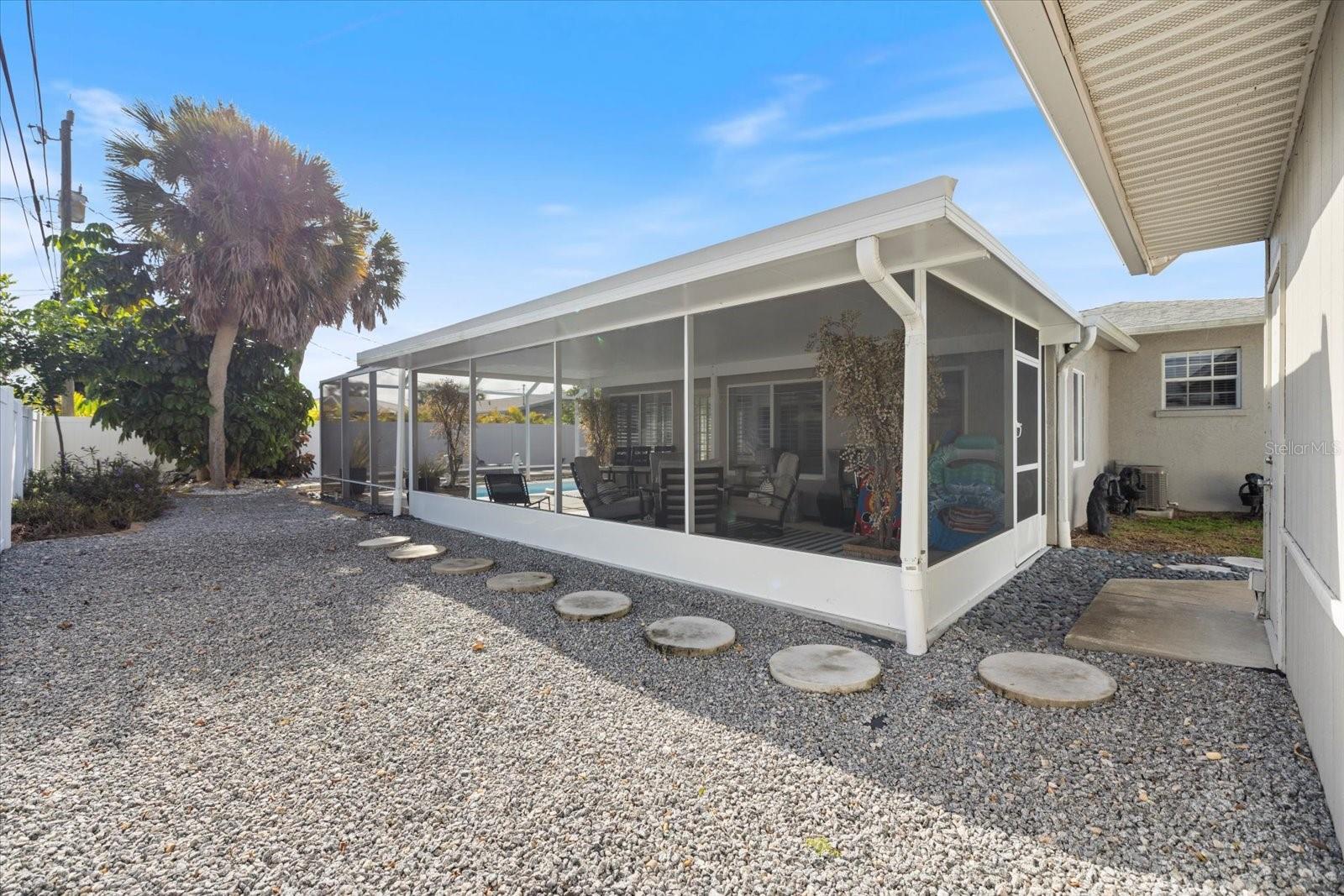 117 AURORA ST E, VENICE, FL — photo 49