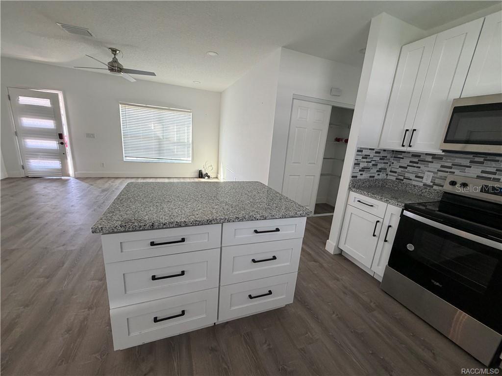 5737 N CLAREMONT DR, CITRUS SPRINGS, FL — photo 7