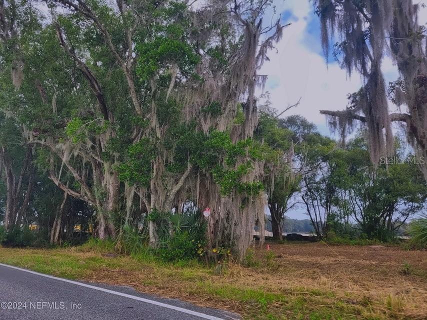 1250 HUNTINGTON RD, CRESCENT CITY, FL