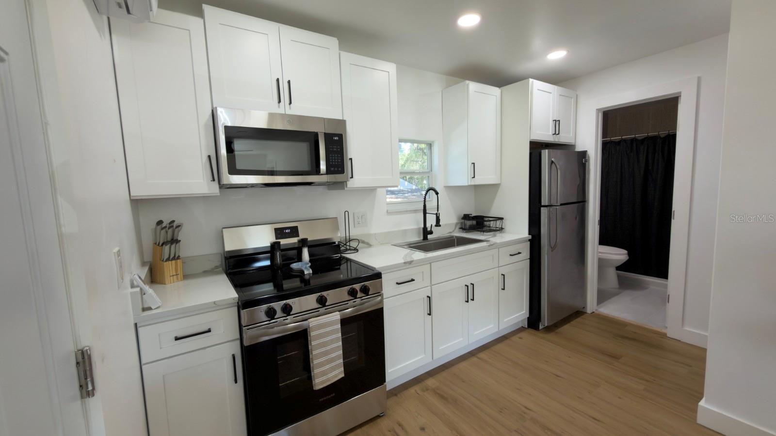 1922 HILLCREST ST, ORLANDO, FL — photo 10