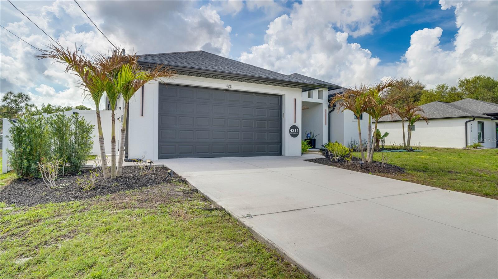 4211 10TH ST SW, LEHIGH ACRES, FL — photo 37