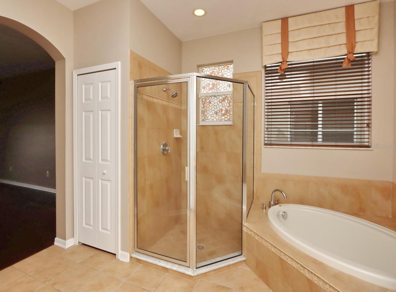 13714 ARTESA BELL DR, RIVERVIEW, FL — photo 6