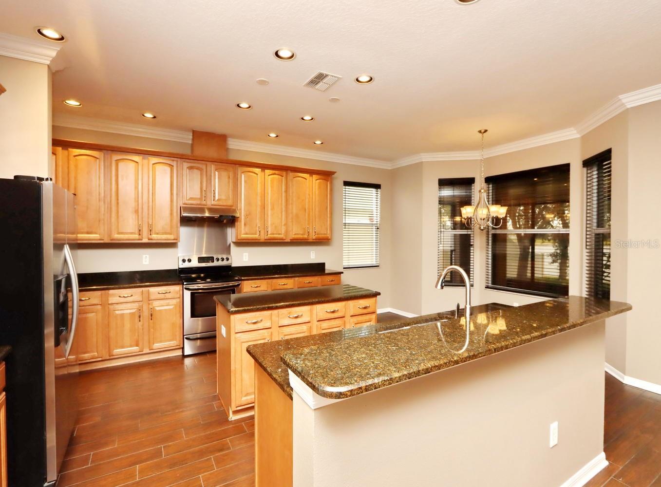 13714 ARTESA BELL DR, RIVERVIEW, FL — photo 11
