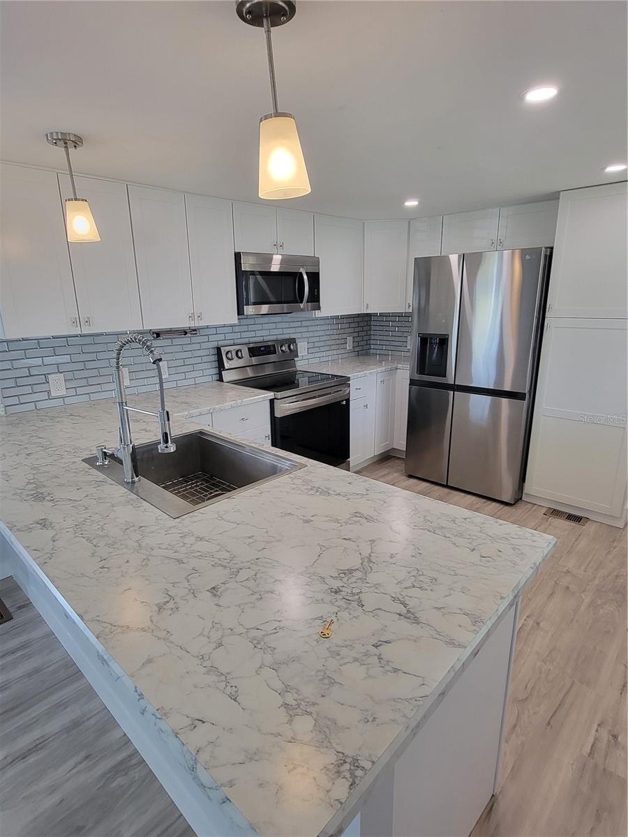 10810 TIOGA DR, PORT RICHEY, FL — photo 12
