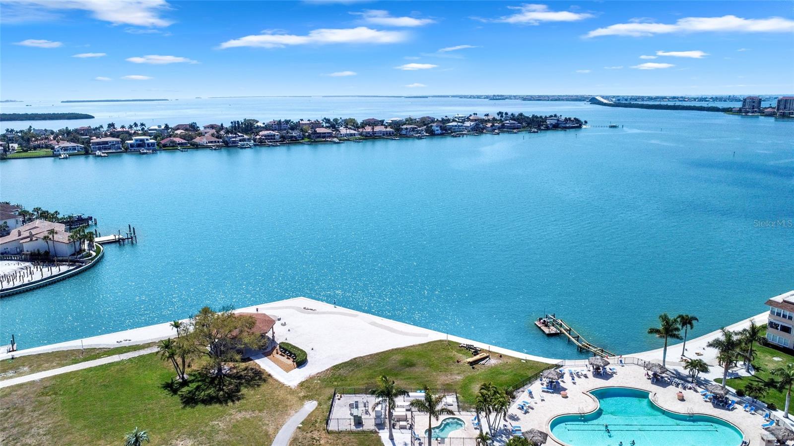 4900 BRITTANY DR S #301, ST PETERSBURG, FL — photo 2