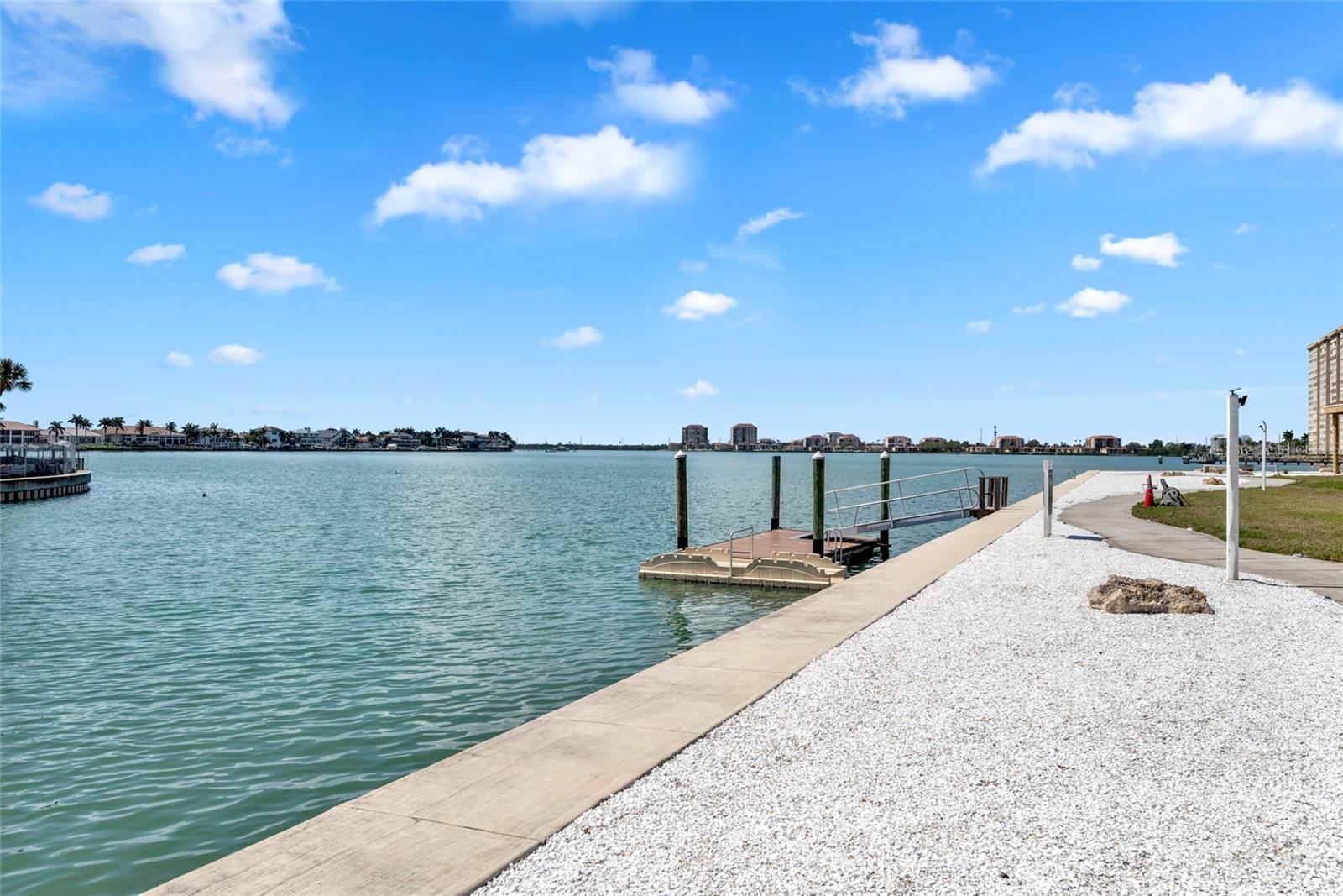4900 BRITTANY DR S #301, ST PETERSBURG, FL — photo 23
