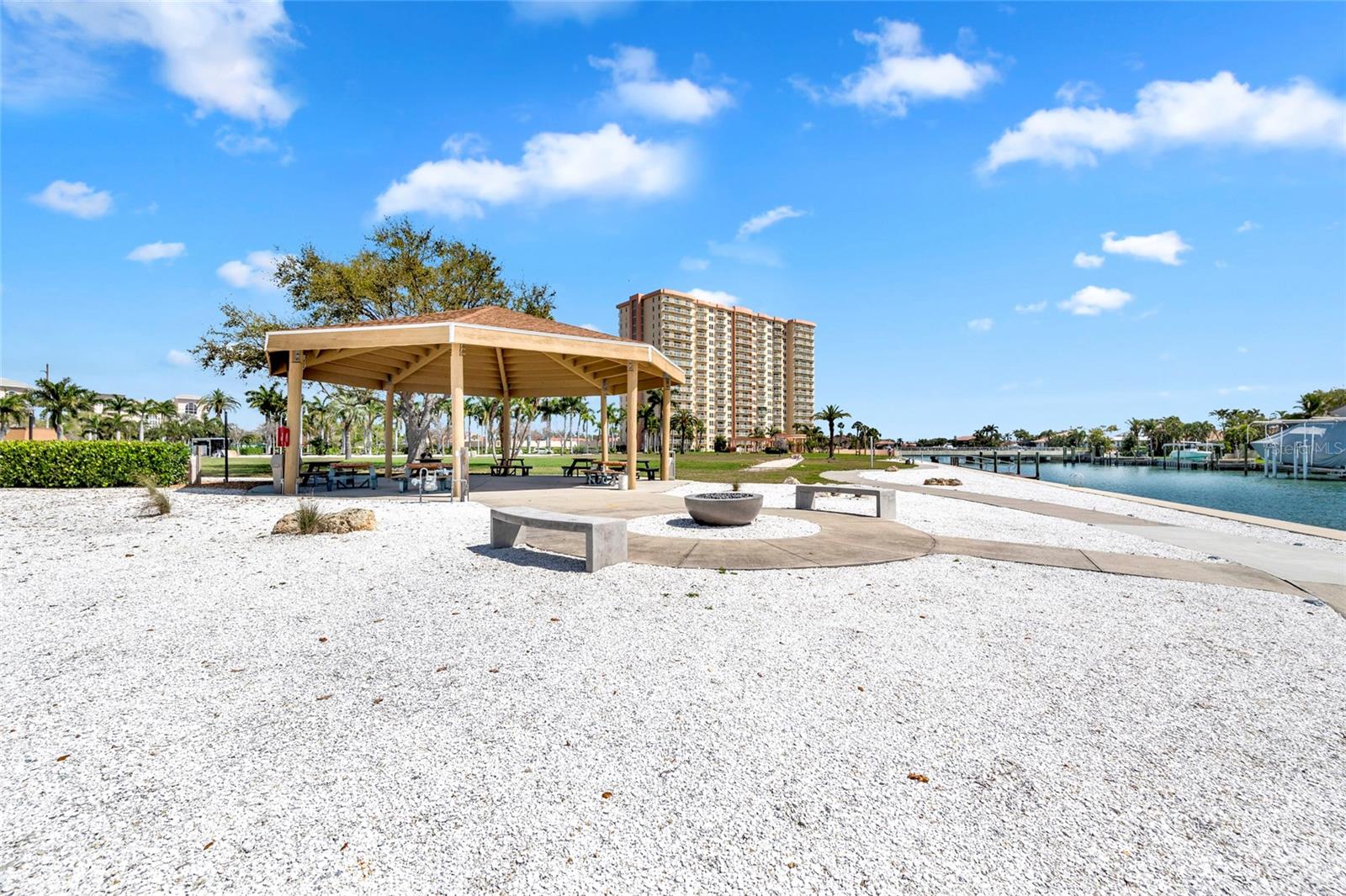 4900 BRITTANY DR S #301, ST PETERSBURG, FL — photo 24