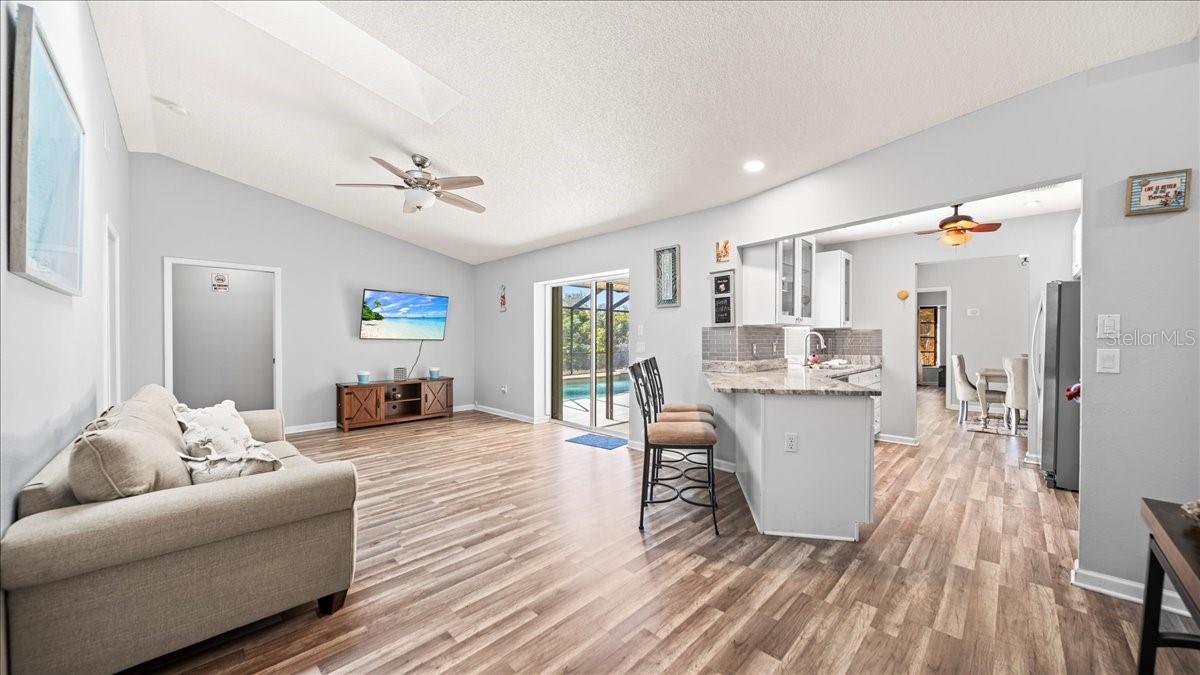 11195 SEABREEZE AVE, PORT CHARLOTTE, FL — photo 16