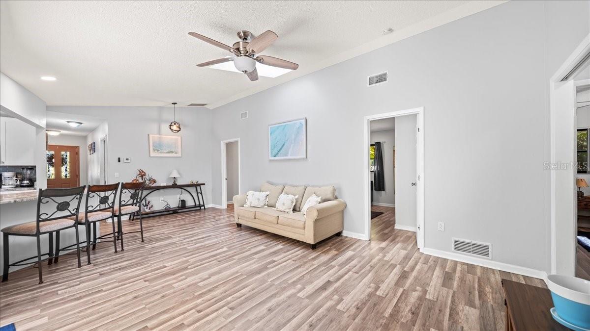 11195 SEABREEZE AVE, PORT CHARLOTTE, FL — photo 19