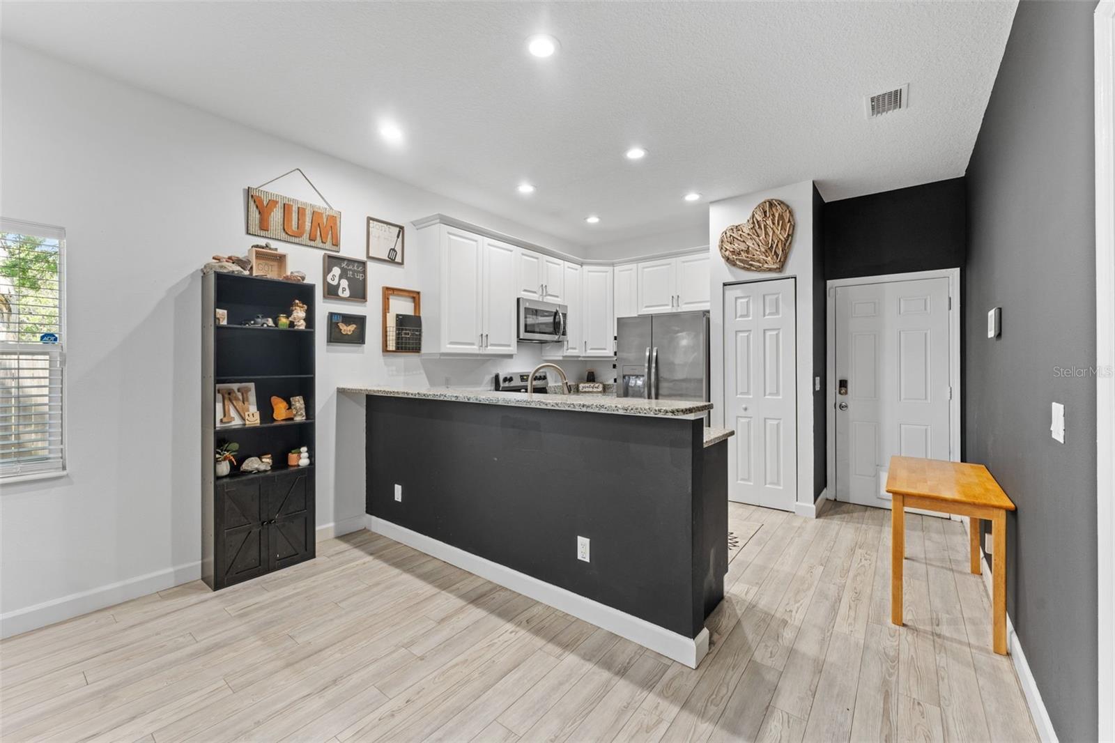 637 HOLMES AVE, DAYTONA BEACH, FL — photo 10