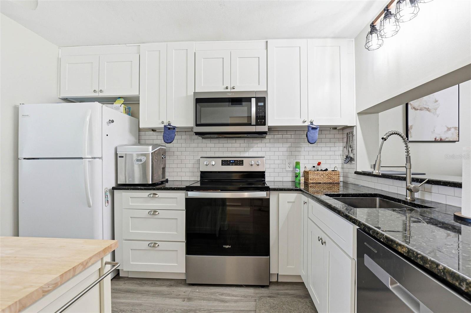 2424 W TAMPA BAY BLVD #M404, TAMPA, FL — photo 10