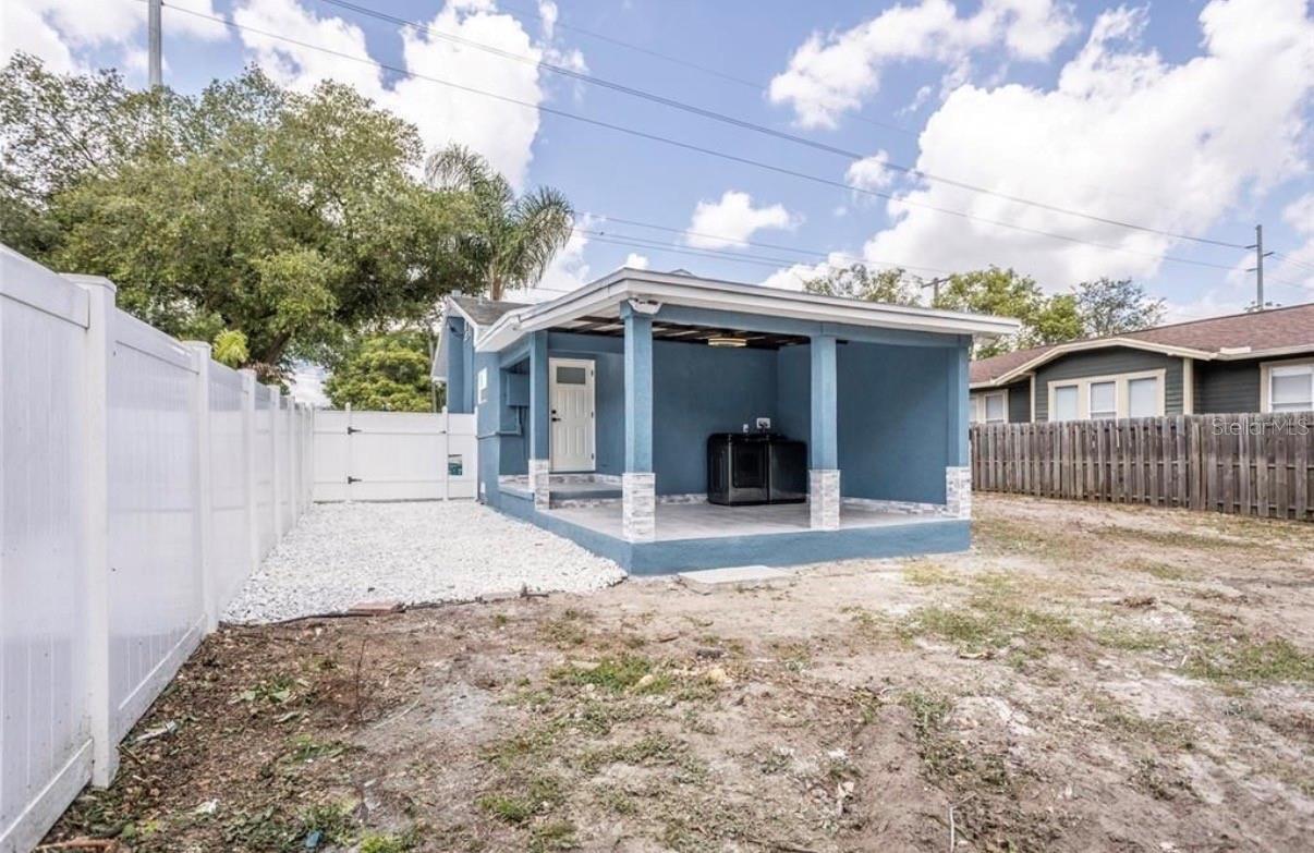 8907 N BOULEVARD, TAMPA, FL — photo 15
