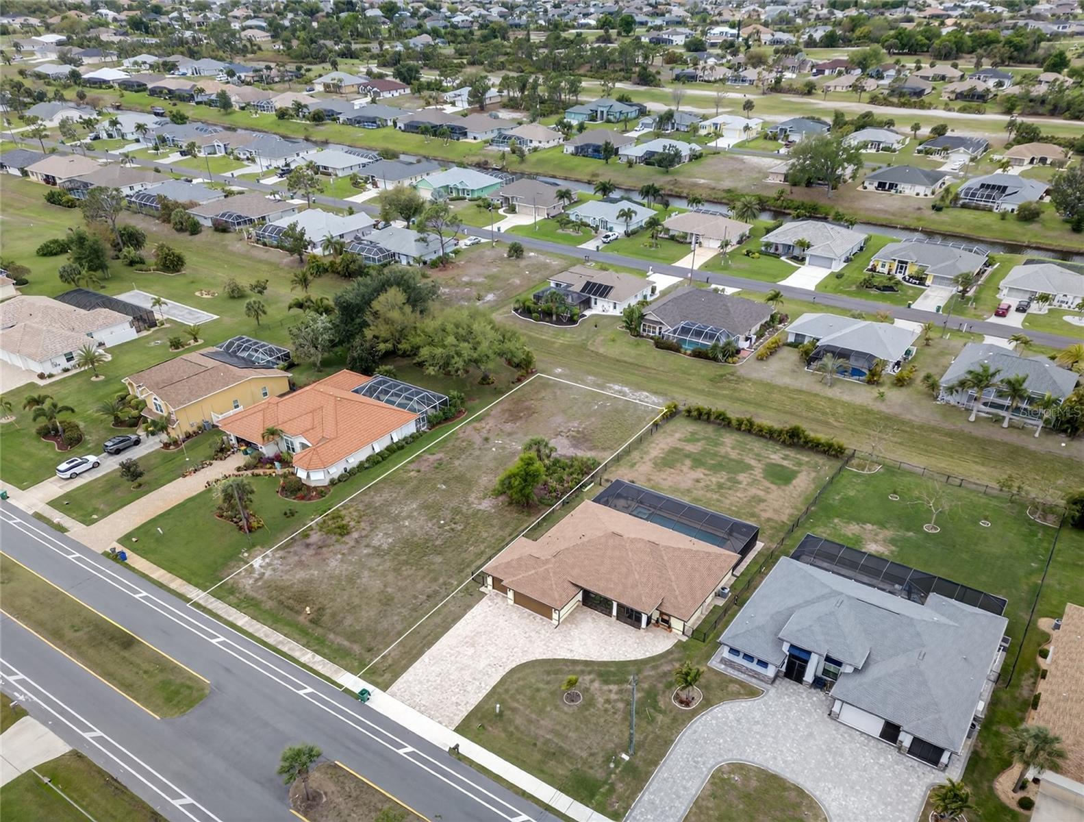 211 ROTONDA BLVD N, ROTONDA WEST, FL — photo 3