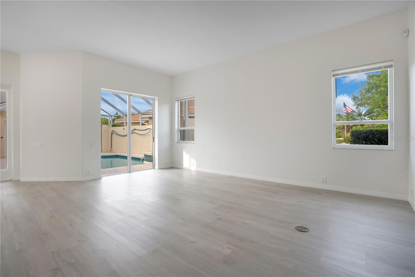 8533 GATEWAY CT, ENGLEWOOD, FL — photo 5