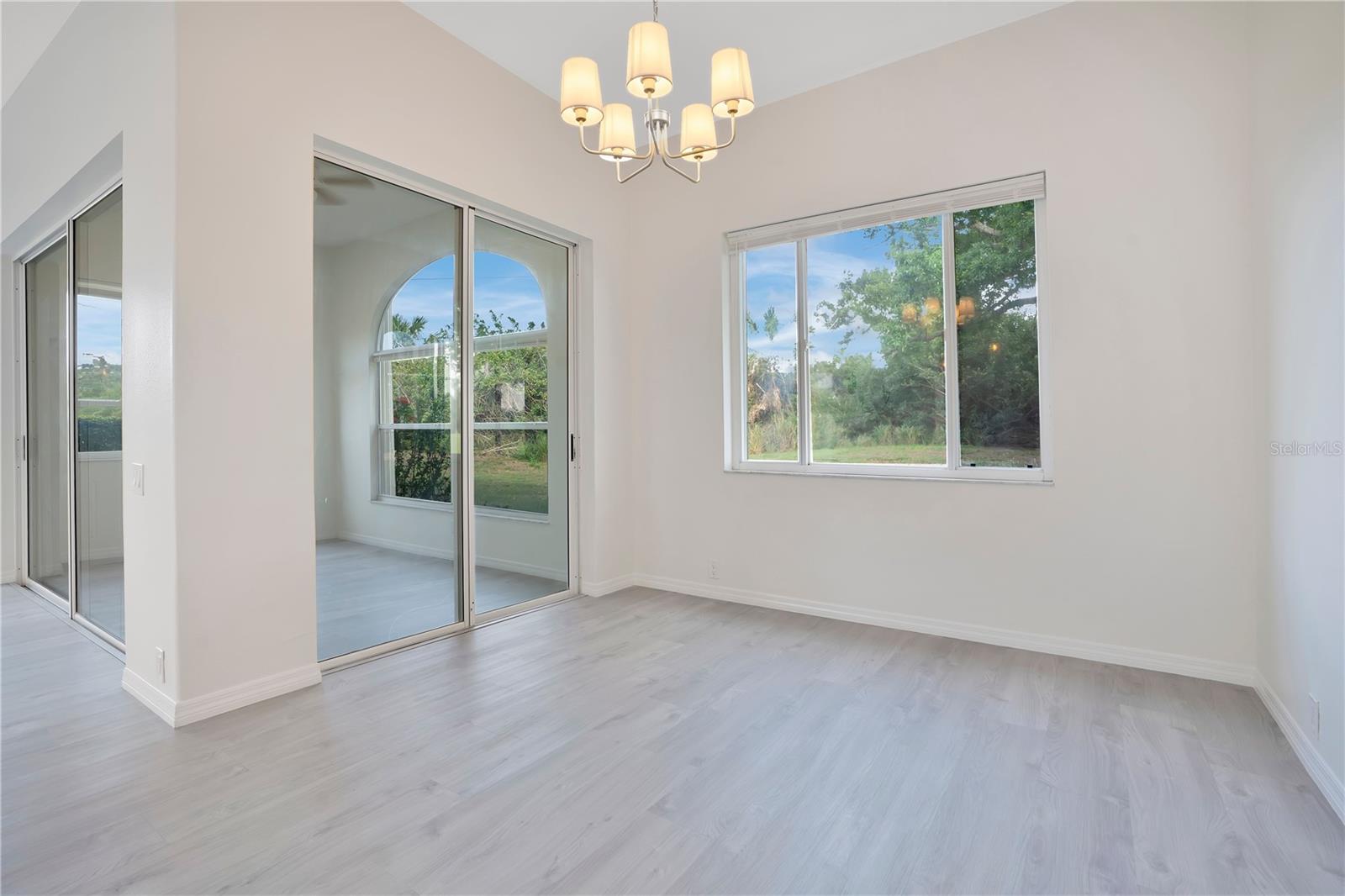 8533 GATEWAY CT, ENGLEWOOD, FL — photo 11